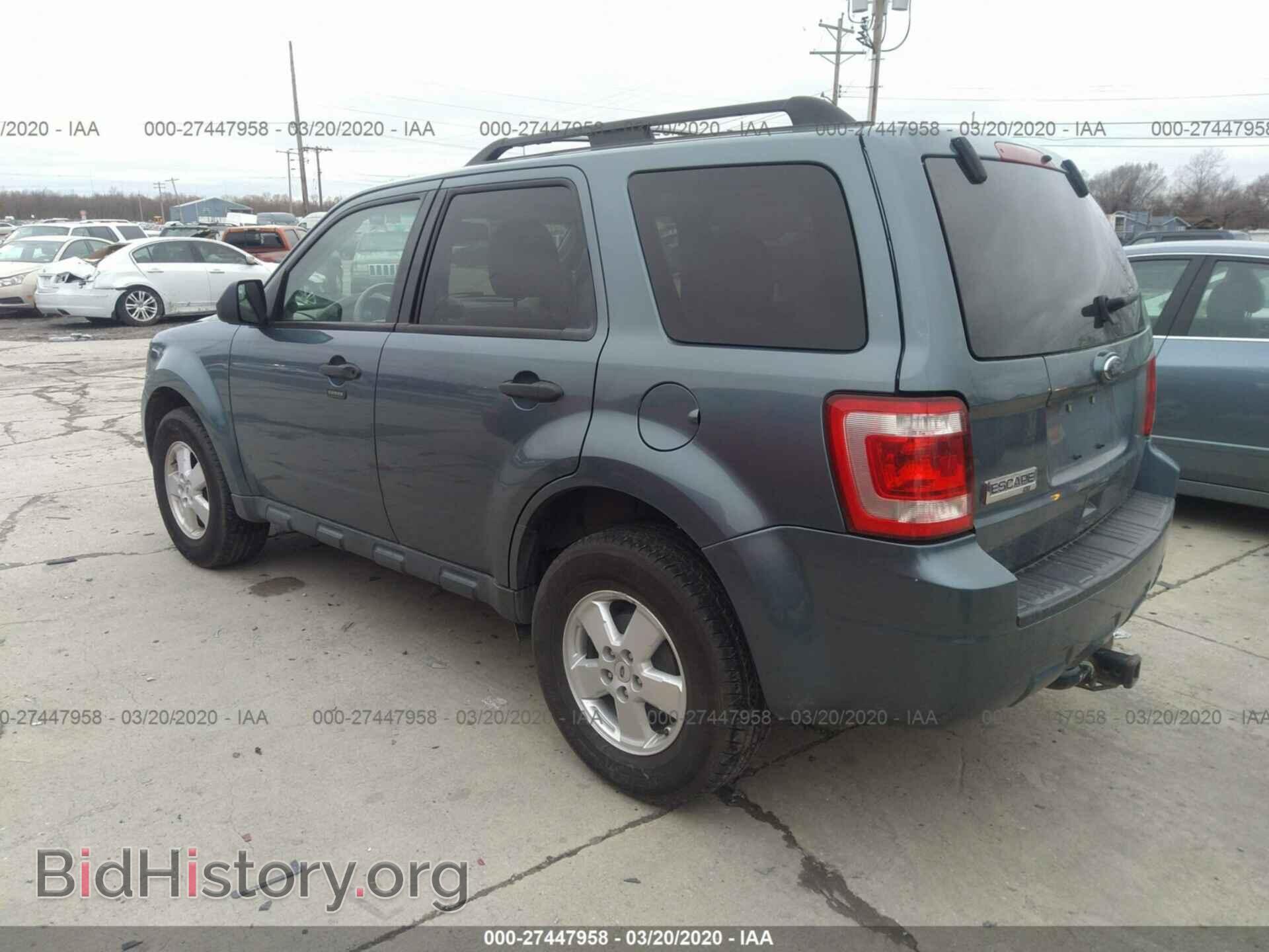 2011 FORD ESCAPE - VIN: 1FMCU0D74BKA55773 - Фото 3