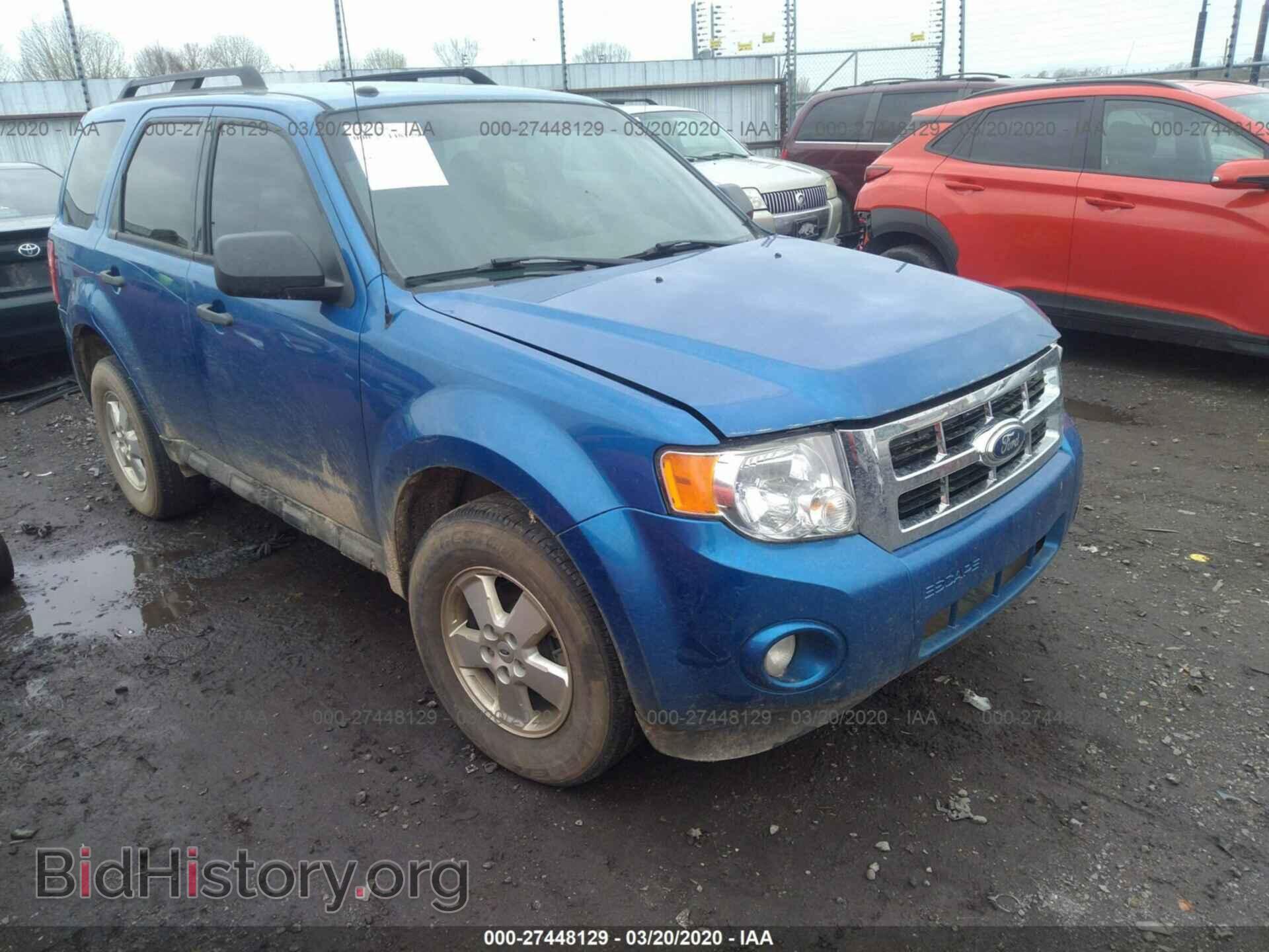 Photo 1FMCU0D72BKB09989 - FORD ESCAPE 2011