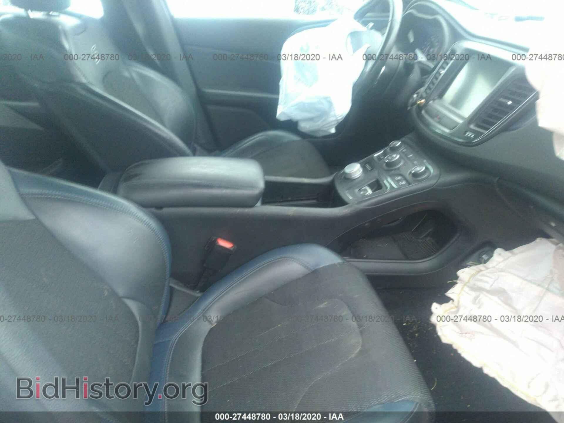 2016 CHRYSLER 200 - VIN: 1C3CCCBB7GN178560 - Фото 5