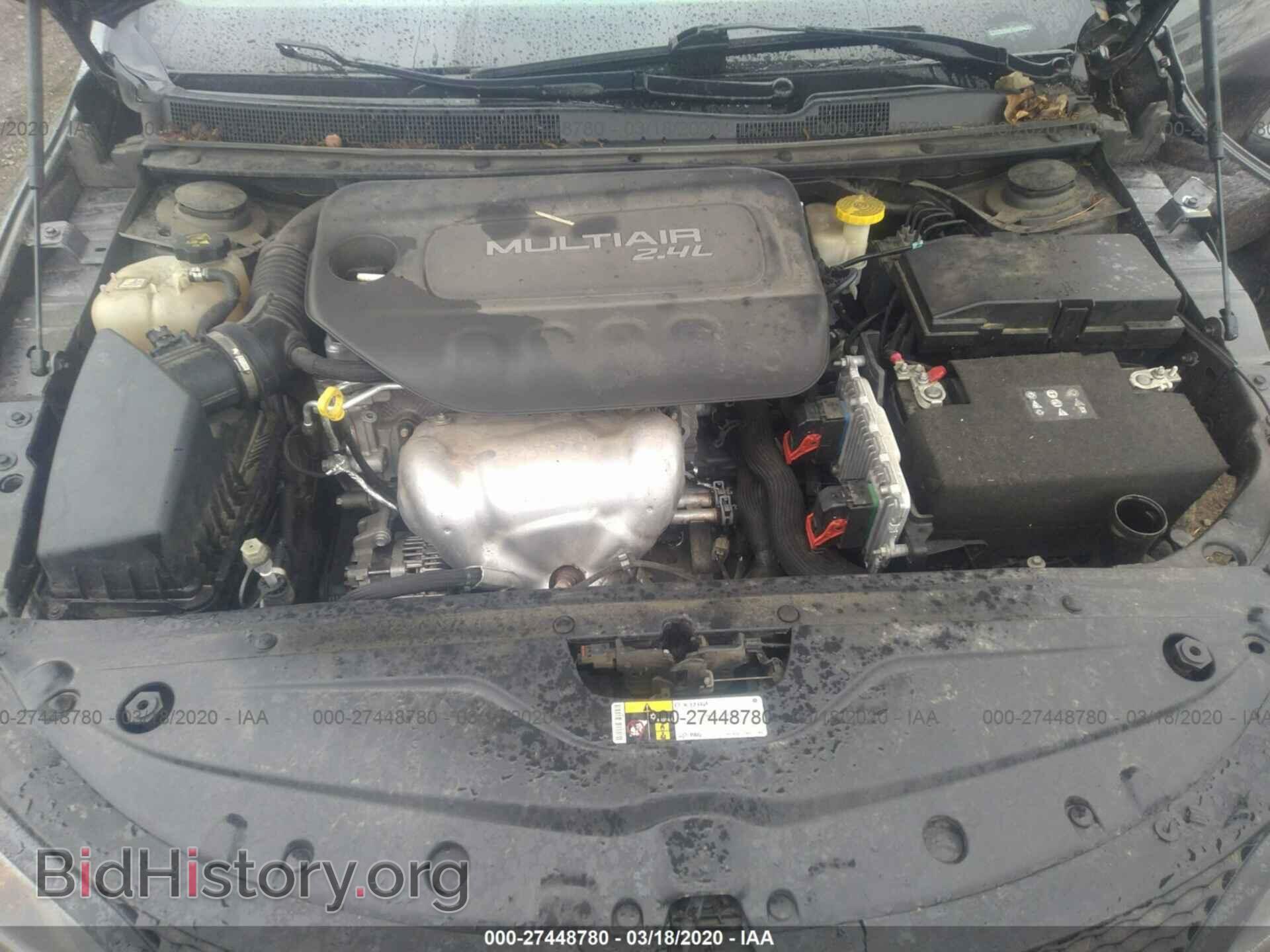 2016 CHRYSLER 200 - VIN: 1C3CCCBB7GN178560 - Фото 9