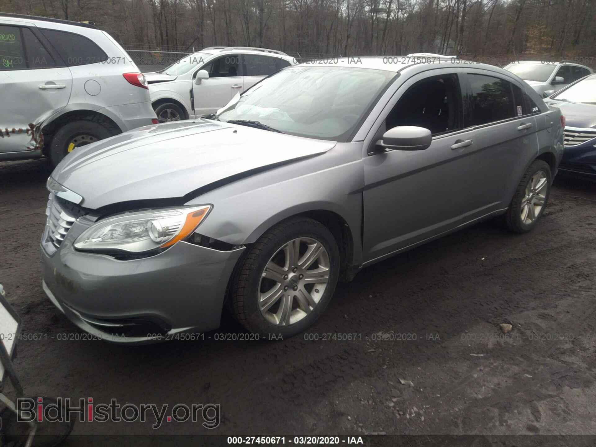 2013 CHRYSLER 200 - VIN: 1C3CCBAB4DN705056 - Photo 2