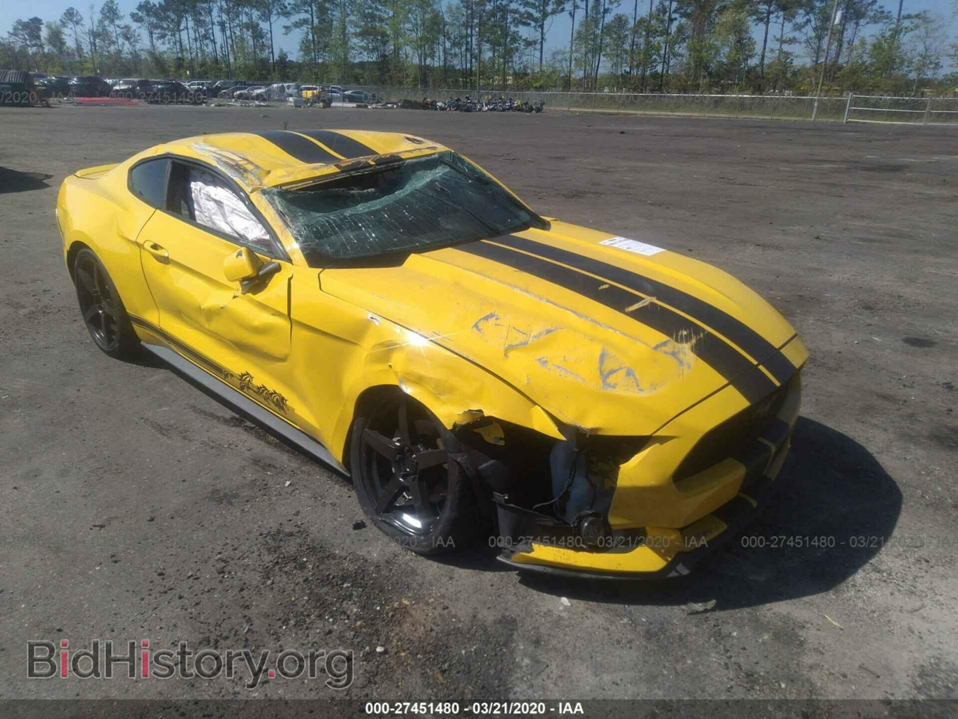 Photo 1FA6P8AM6F5305106 - FORD MUSTANG 2015