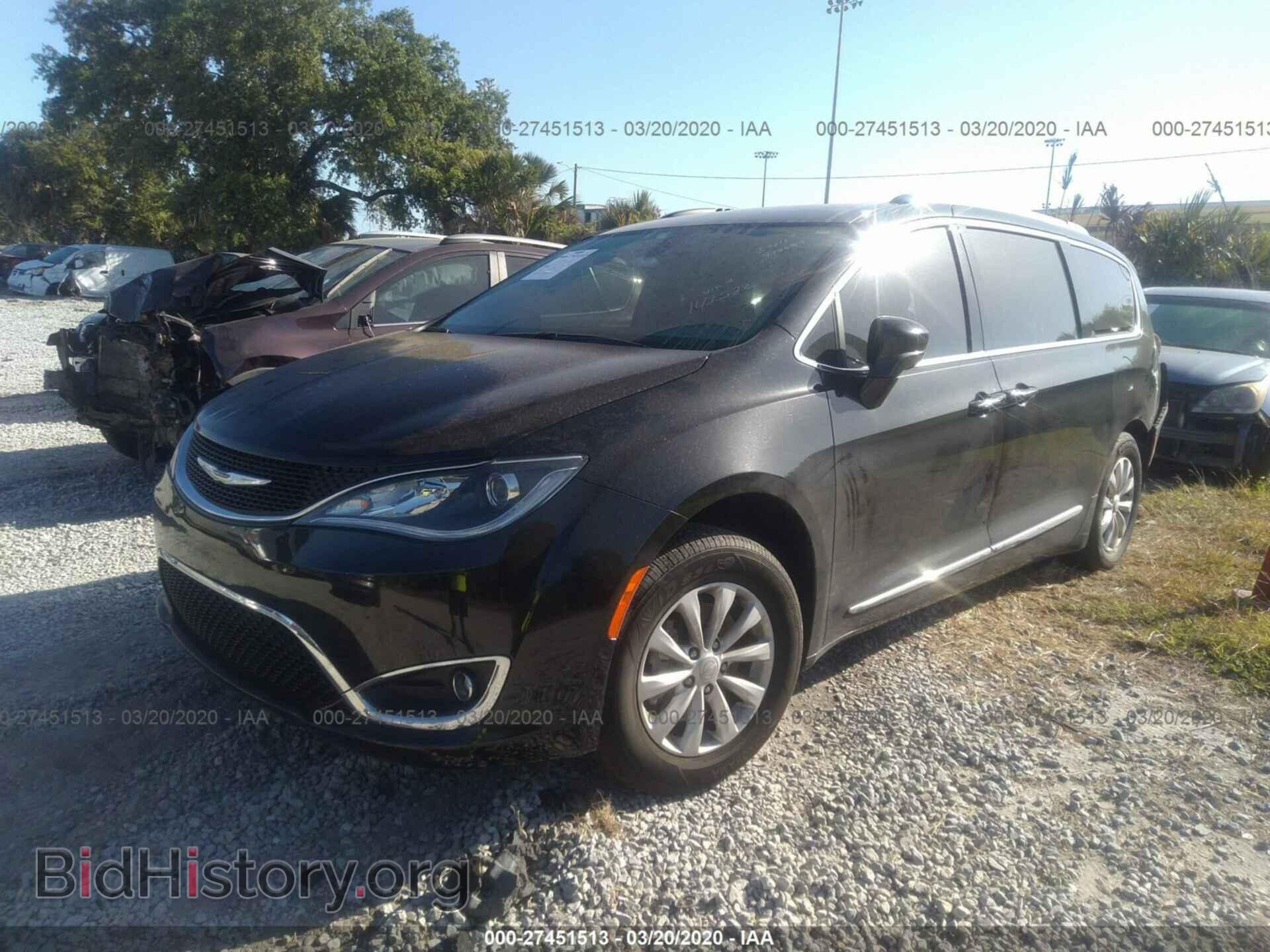 2018 CHRYSLER PACIFICA - VIN: 2C4RC1BG2JR142582 - Фото 2