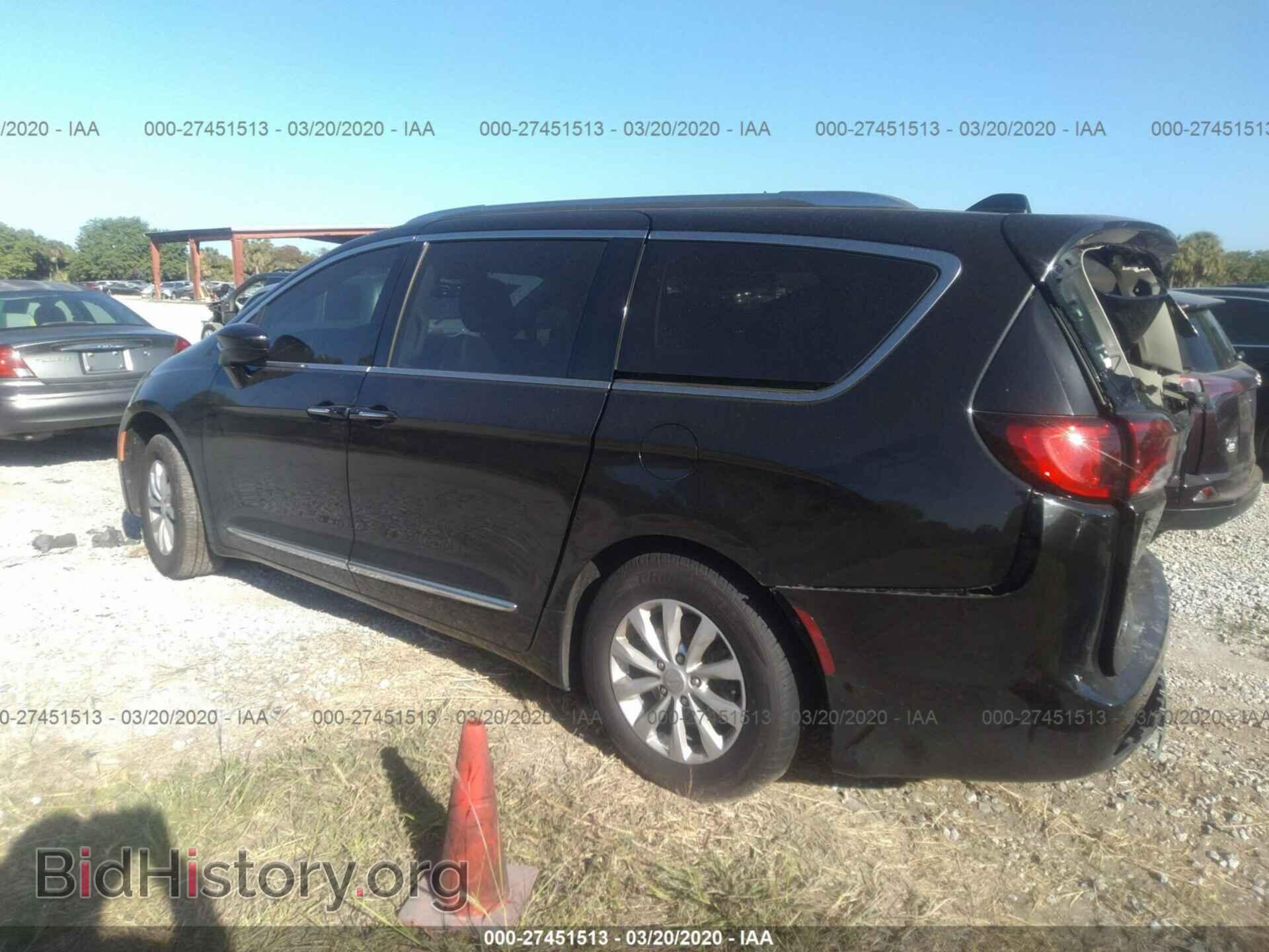 2018 CHRYSLER PACIFICA - VIN: 2C4RC1BG2JR142582 - Фото 3