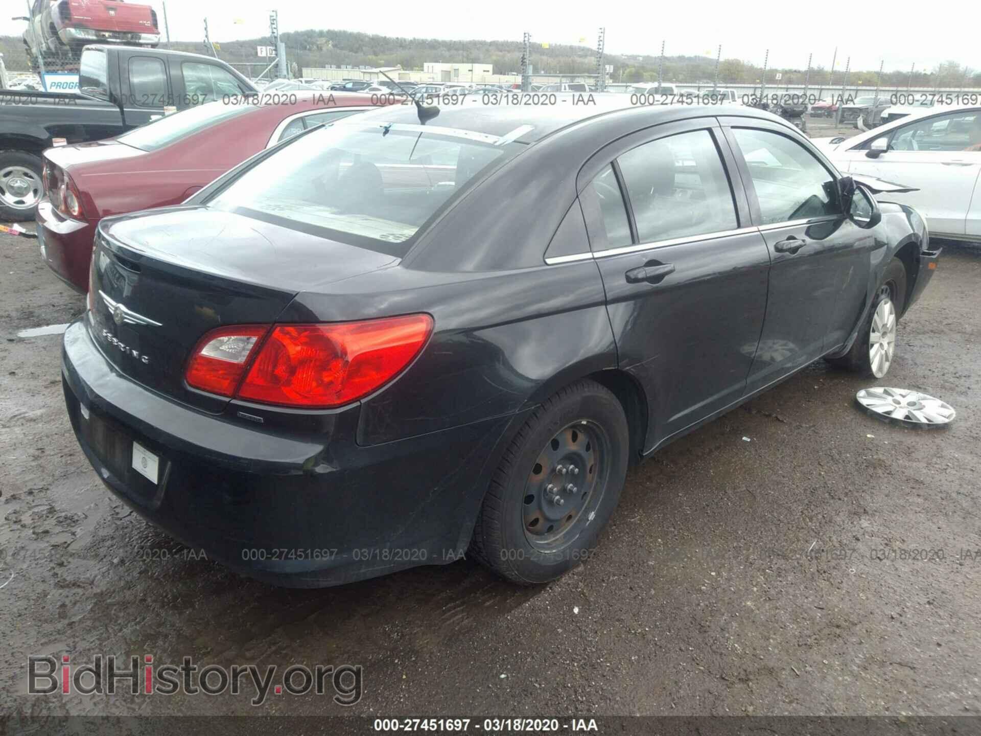 2010 CHRYSLER SEBRING - VIN: 1C3CC4FB0AN213057 - Фото 4