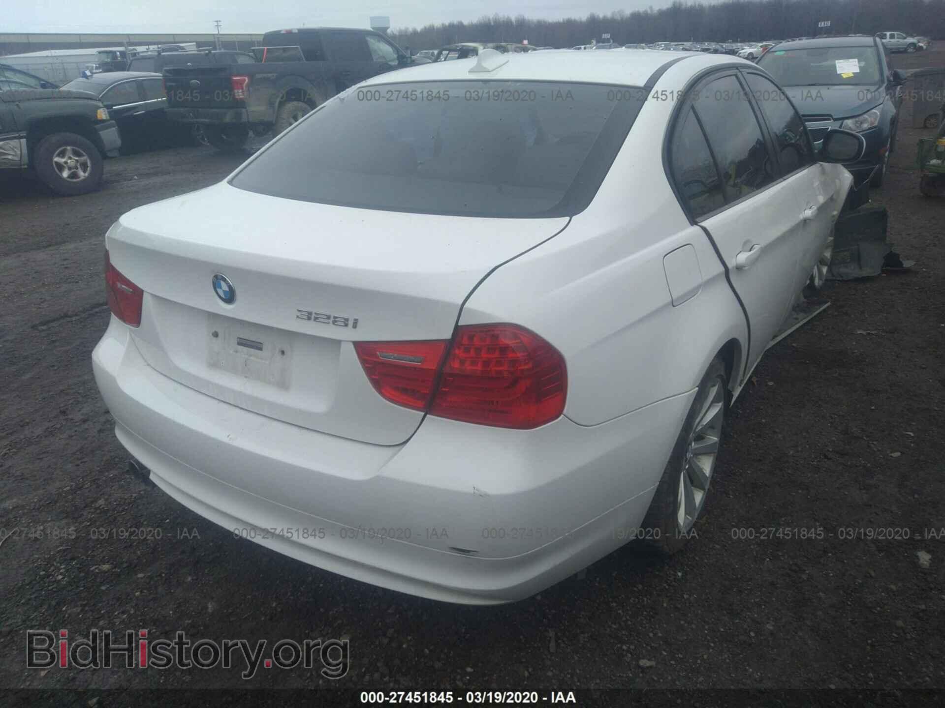 2011 BMW 328 - VIN: WBAPK7C58BF083361 - Фото 4