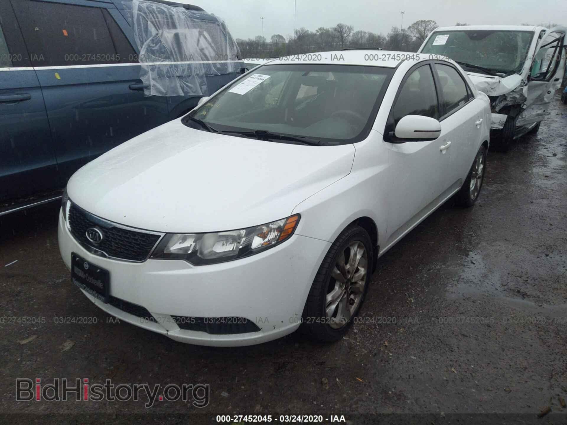 2011 KIA FORTE - VIN: KNAFU4A23B5358718 - Фото 2