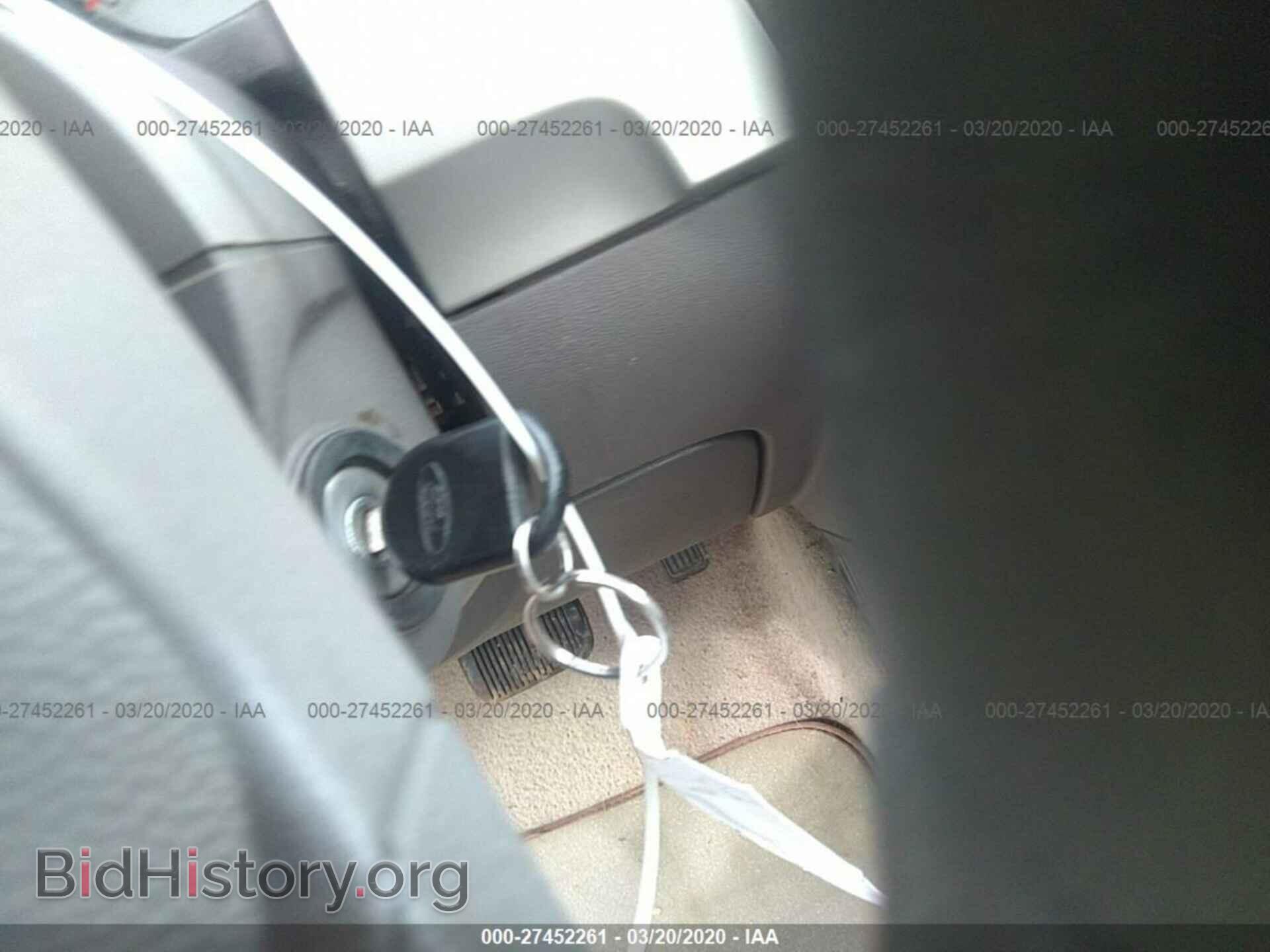 2008 FORD FOCUS - VIN: 1FAHP33NX8W213625 - Фото 11