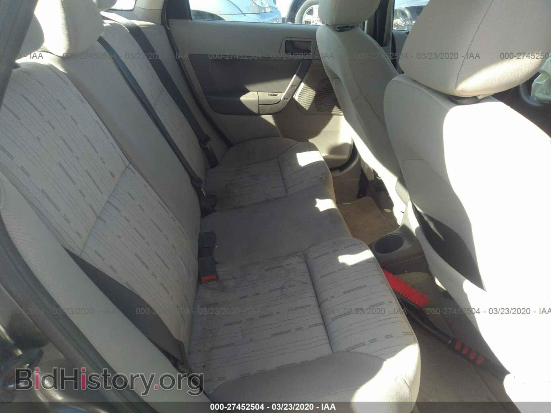 2011 FORD FOCUS - VIN: 1FAHP3FN6BW161770 - Фото 8