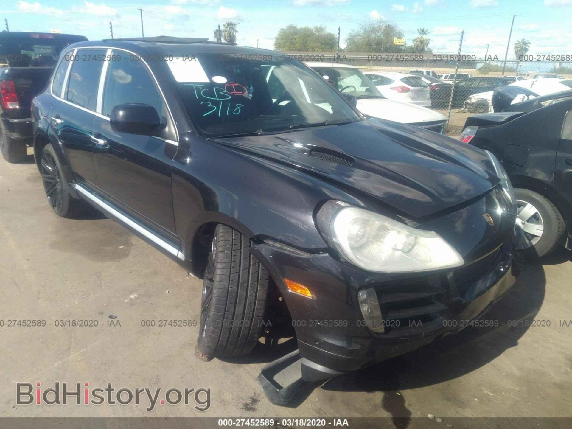 Photo WP1AA2AP2ALA01075 - PORSCHE CAYENNE 2010