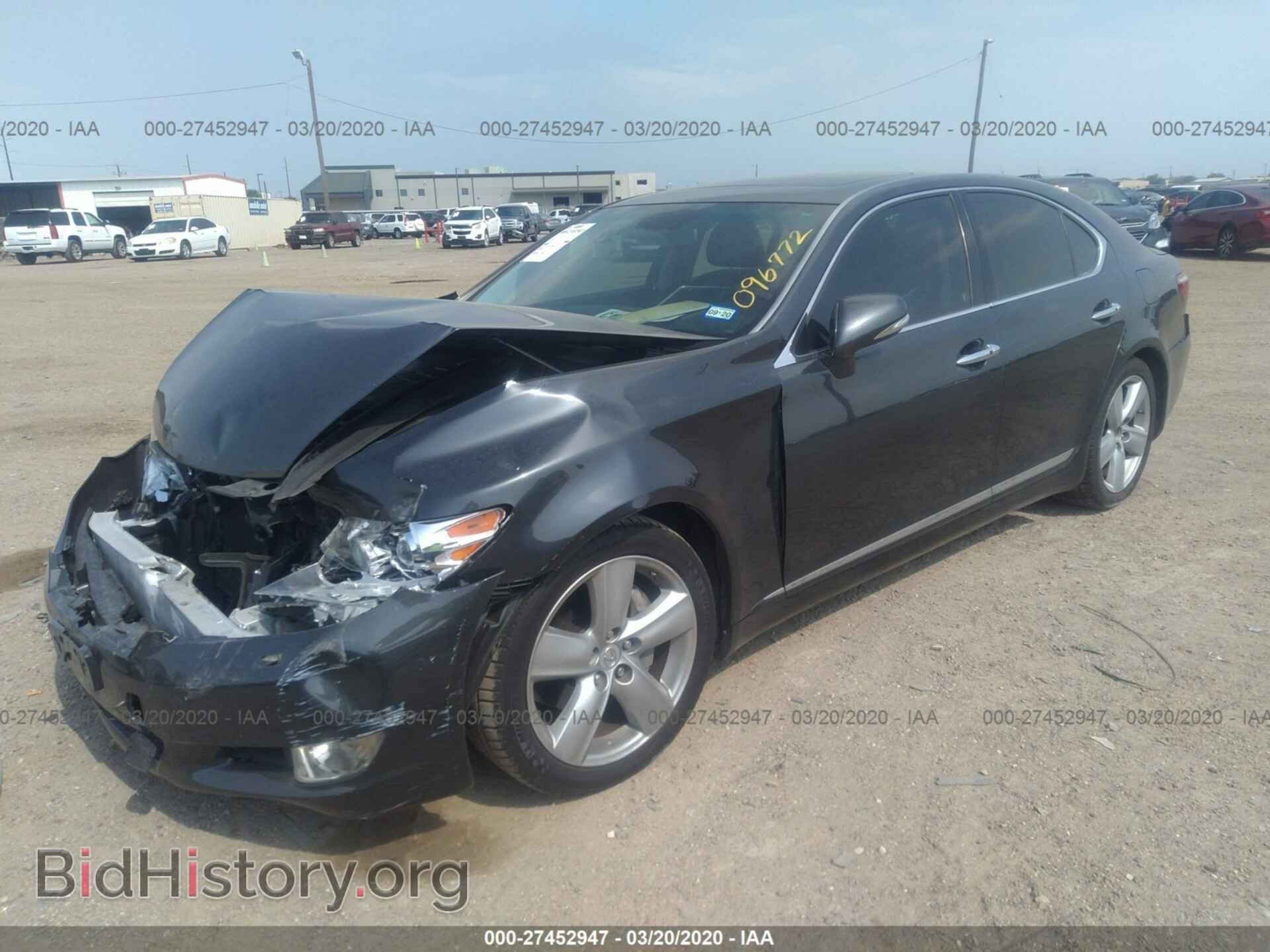 2010 LEXUS LS - VIN: JTHBL5EF7A5096772 - Photo 2