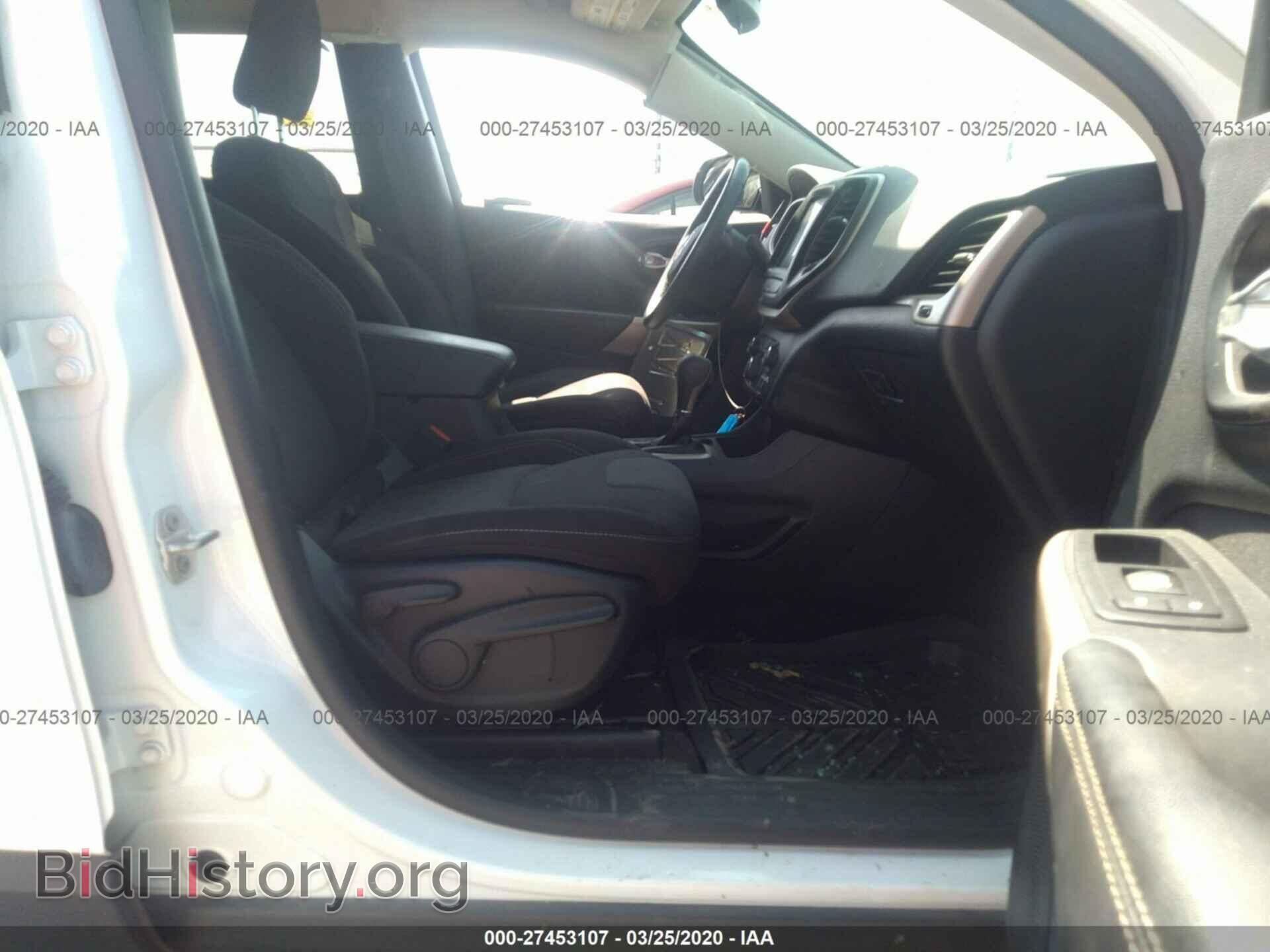 2017 JEEP CHEROKEE - VIN: 1C4PJLCB1HW642844 - Фото 5