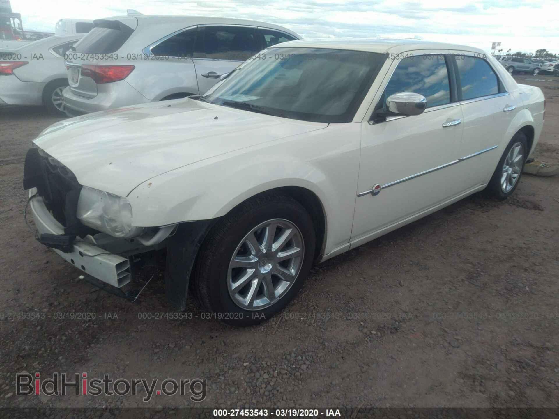 2006 CHRYSLER 300C - VIN: 2C3LA63H86H490355 - Фото 2