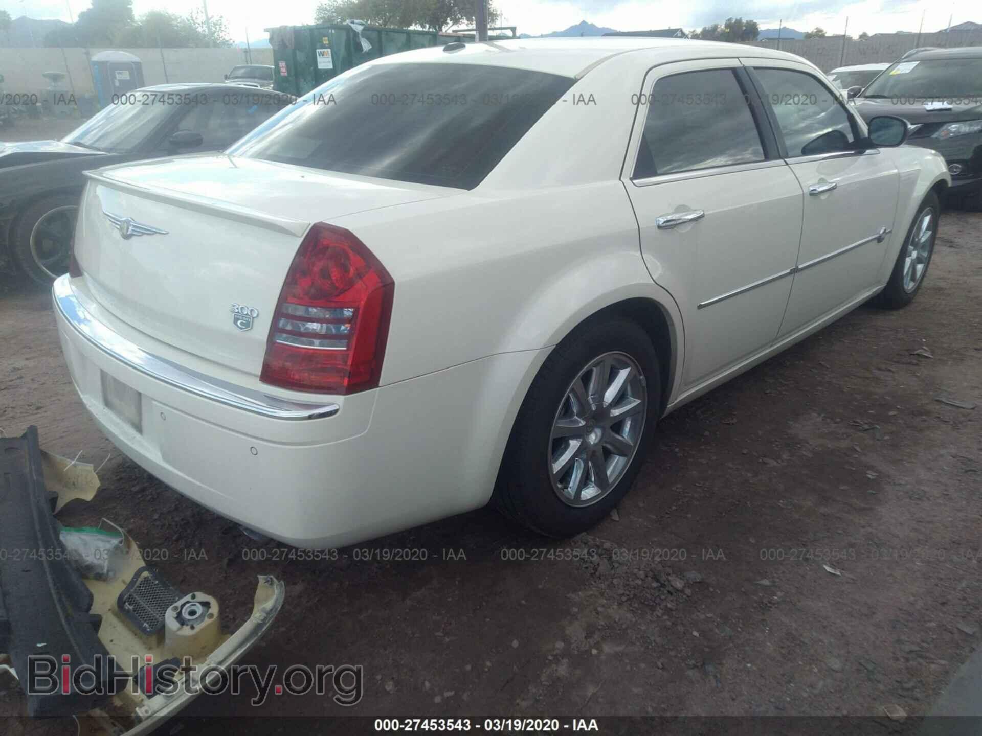 2006 CHRYSLER 300C - VIN: 2C3LA63H86H490355 - Фото 4
