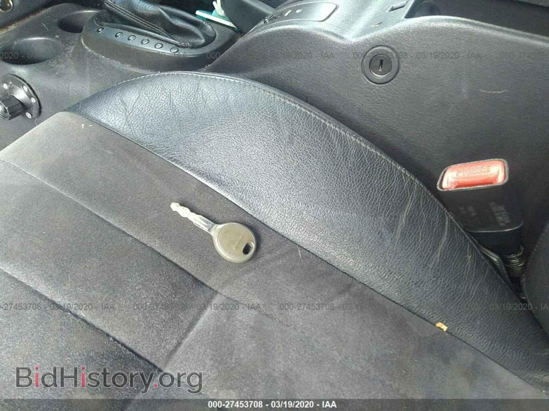 2005 CHRYSLER SEBRING - VIN: 1C3EL55RX5N566487 - Фото 11