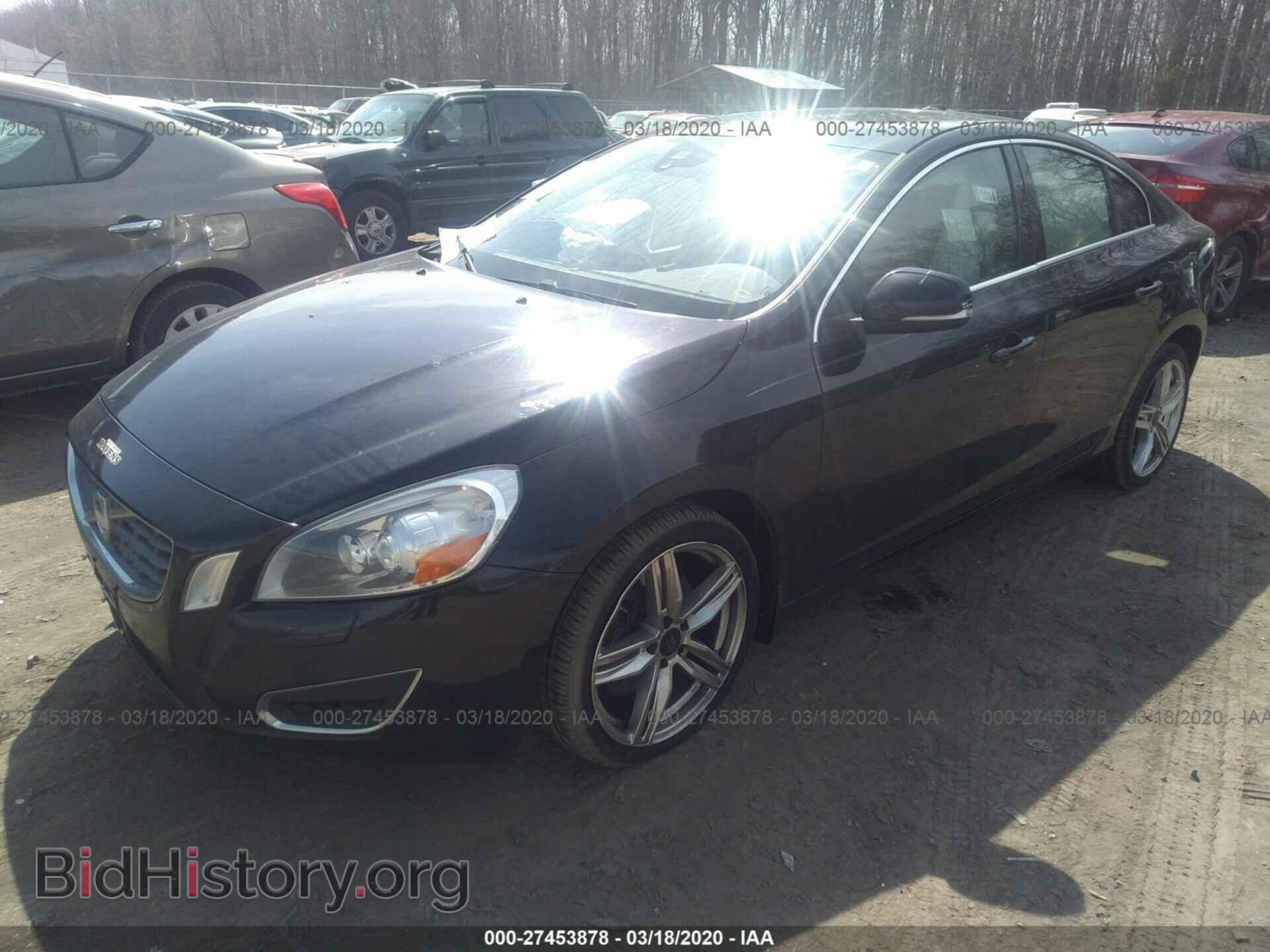 2012 VOLVO S60 - VIN: YV1902FH2C2124760 - Фото 2