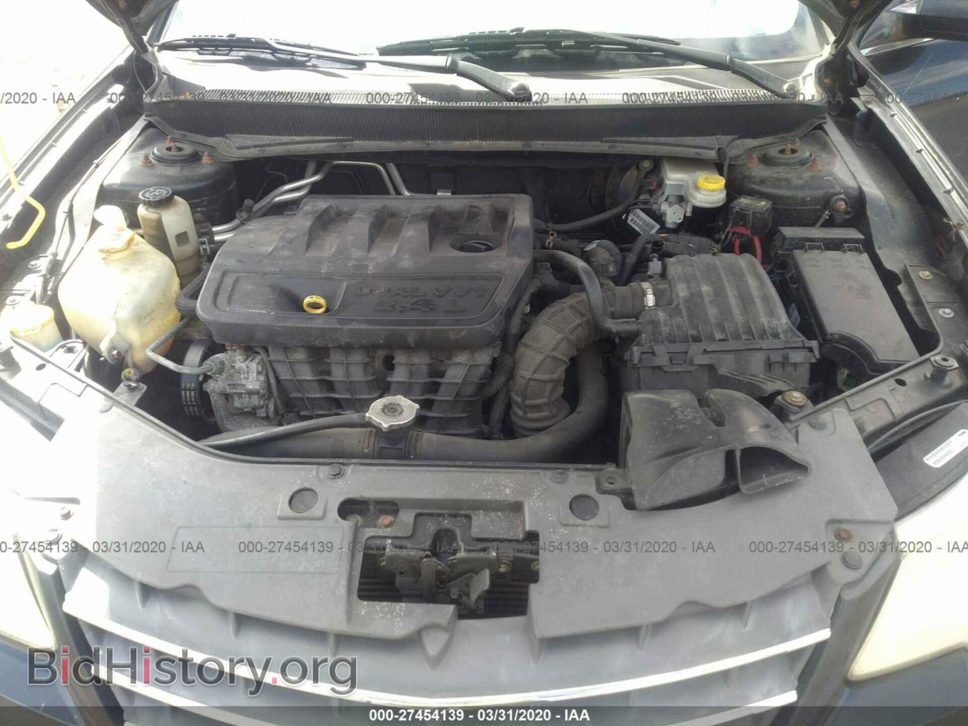 2010 CHRYSLER SEBRING - VIN: 1C3CC5FB3AN203516 - Фото 10