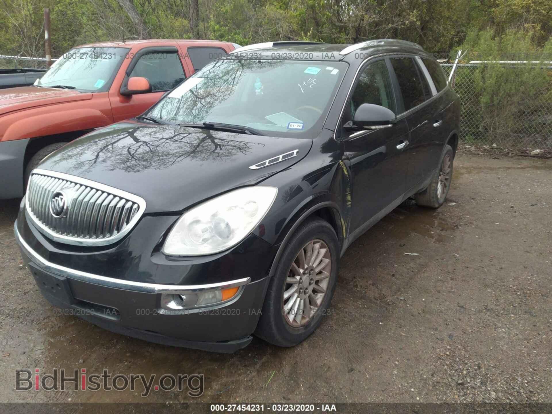 2011 BUICK ENCLAVE - VIN: 5GAKVBED1BJ101340 - Фото 2