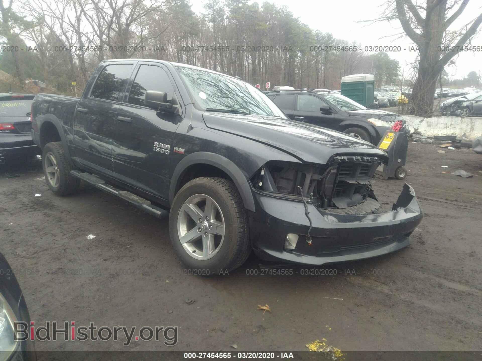 Photo 3C6RR7KT1HG525807 - RAM 1500 2017