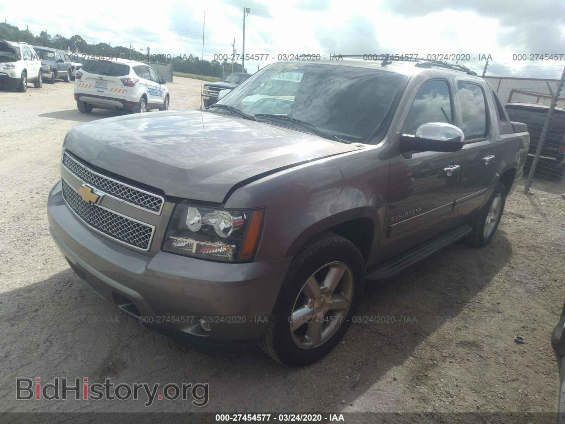 2012 CHEVROLET AVALANCHE - VIN: 3GNMCEE07CG308563 - Фото 2