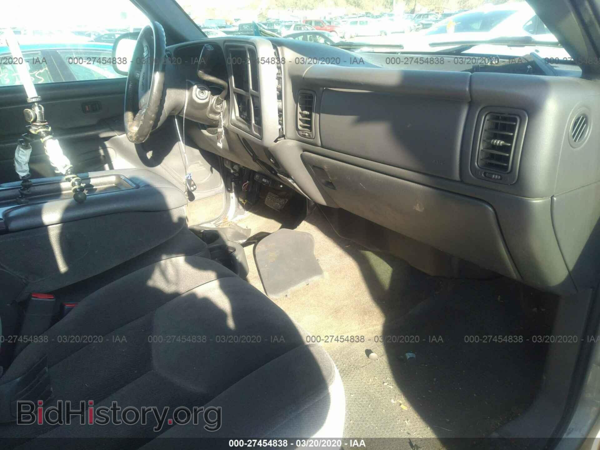 2005 GMC NEW SIERRA - VIN: 2GTEK19B951195148 - Фото 5