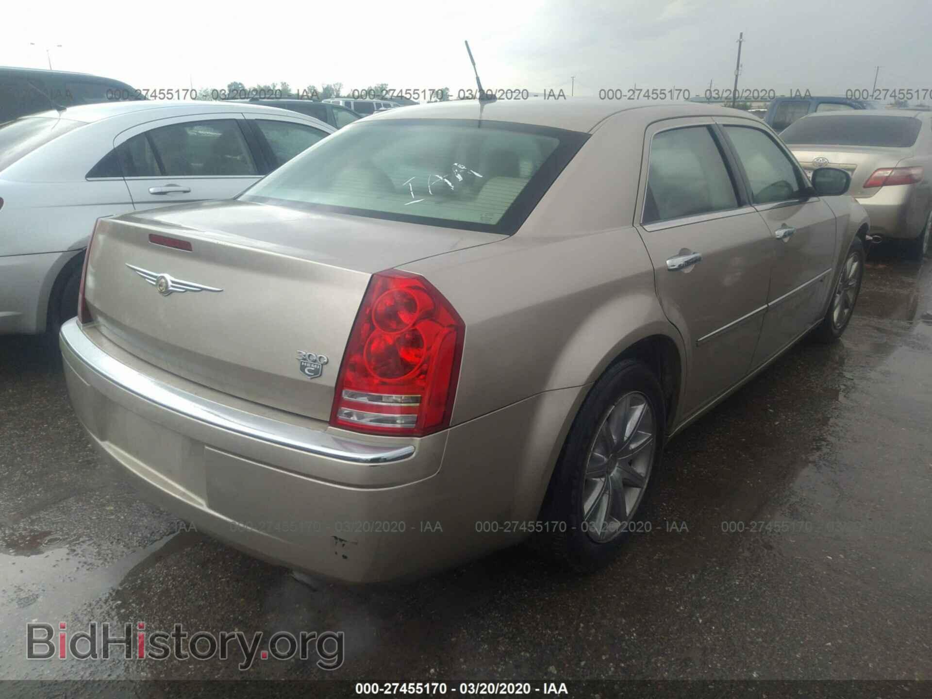 2008 CHRYSLER 300C - VIN: 2C3KA63H18H201721 - Фото 4