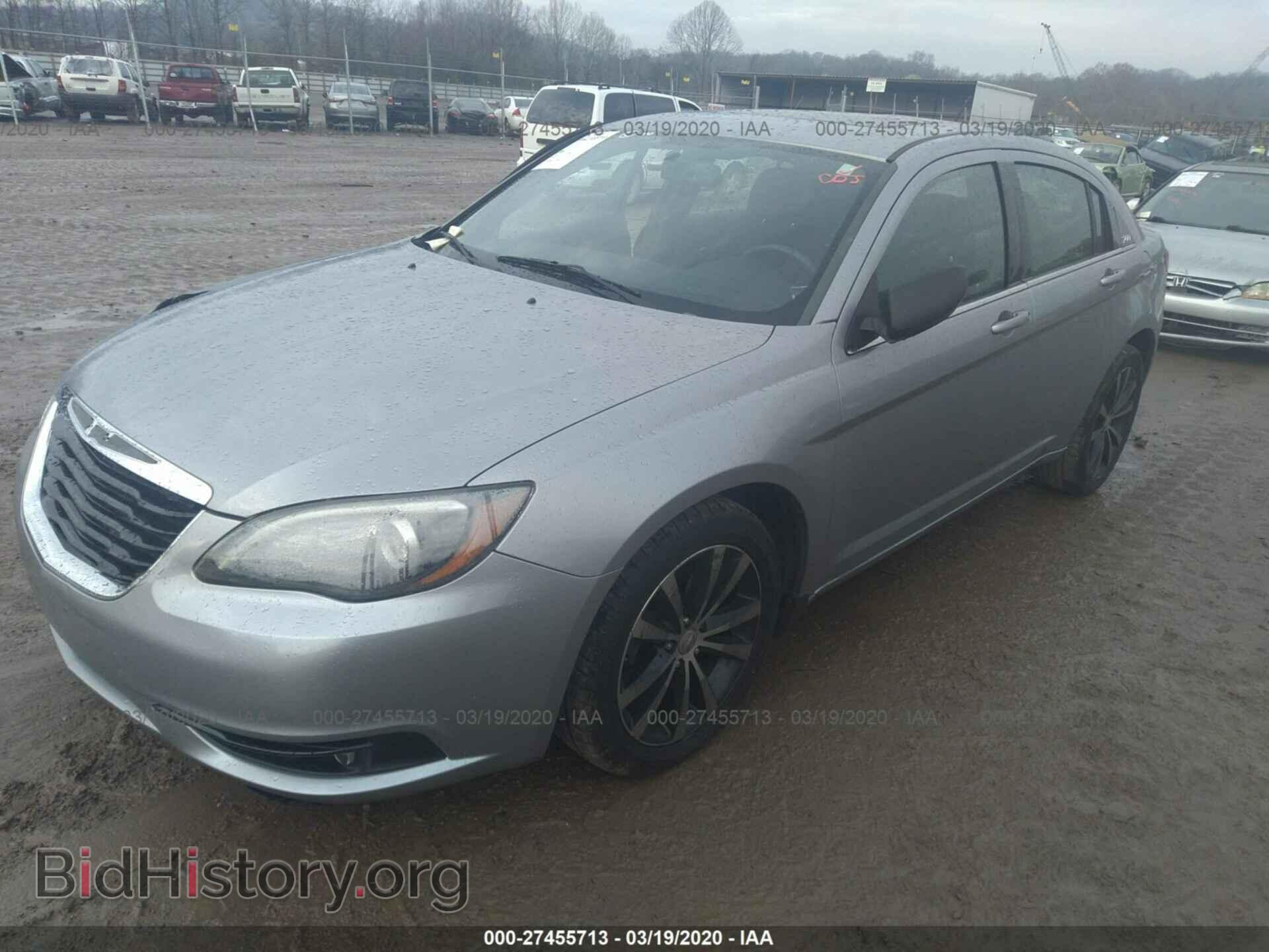 2013 CHRYSLER 200 - VIN: 1C3CCBBG1DN743841 - Photo 2