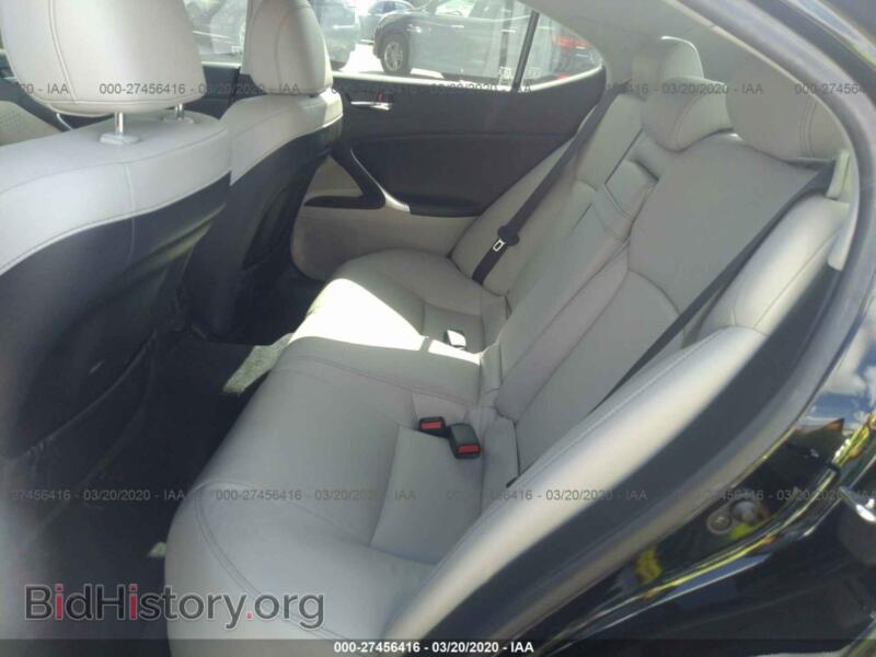 2012 Lexus IS (VIN JTHBF5C24C5182177) — фото 8 из 11