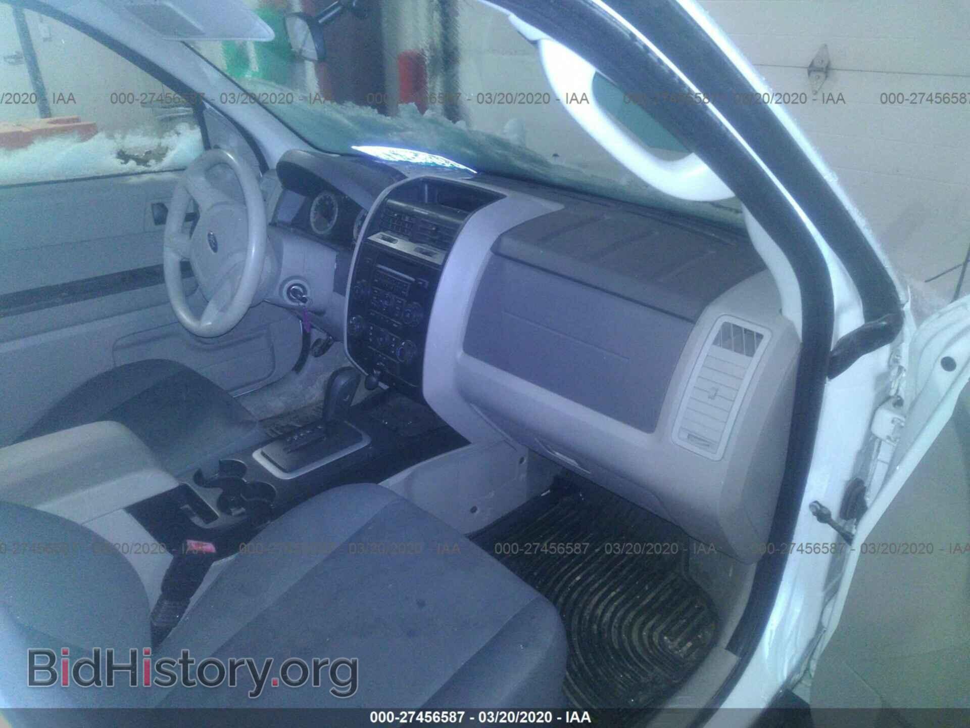2009 FORD ESCAPE - VIN: 1FMCU92779KA28830 - Фото 5
