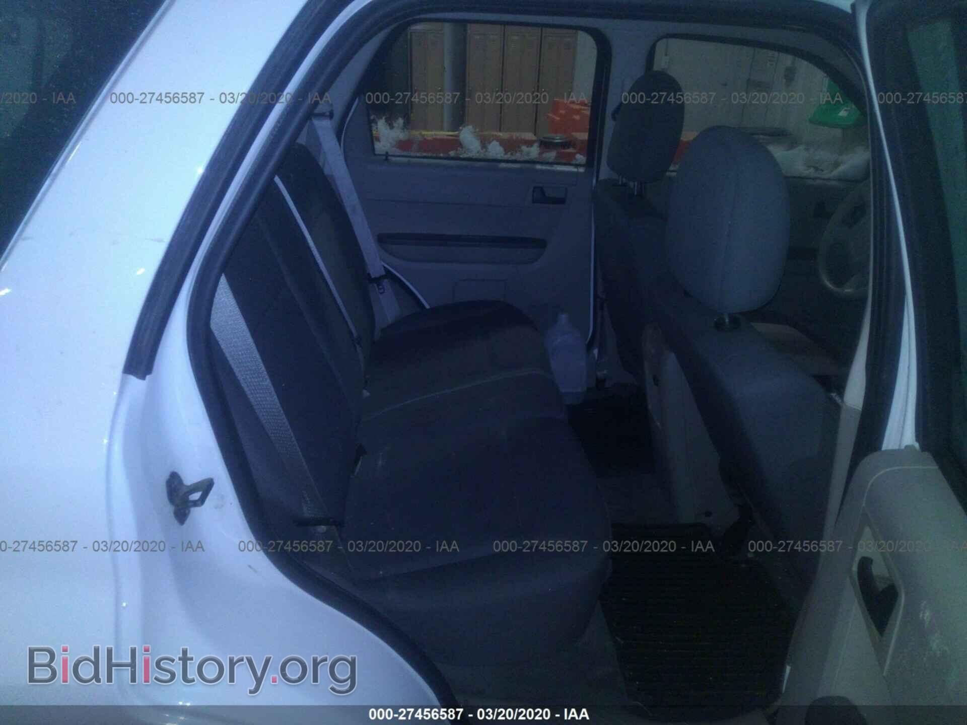 2009 FORD ESCAPE - VIN: 1FMCU92779KA28830 - Фото 8