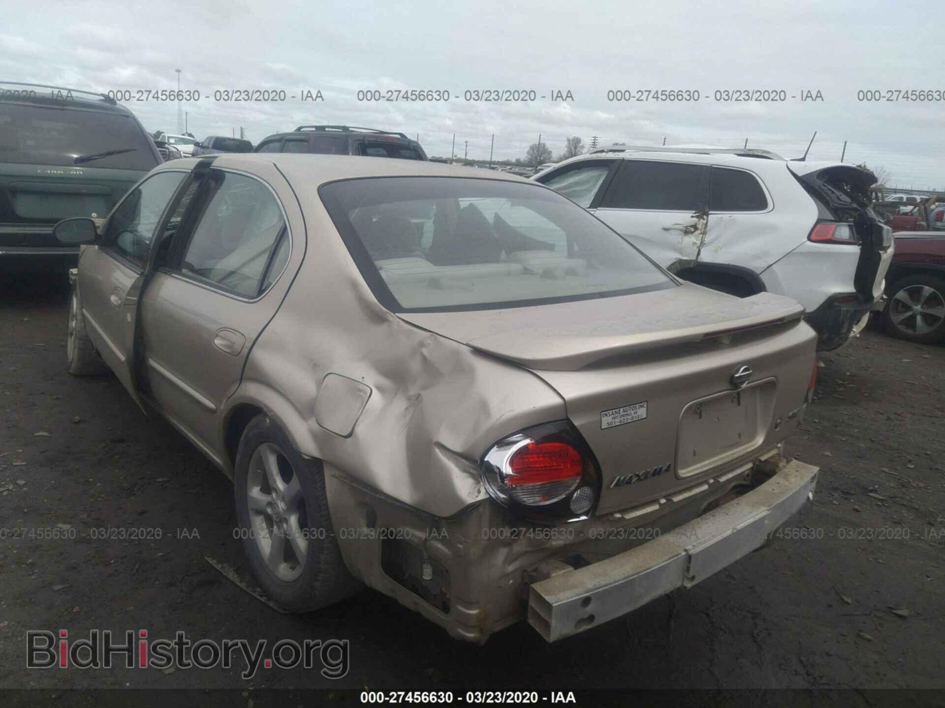 2000 NISSAN MAXIMA - VIN: JN1CA31D0YT559042 - Фото 3