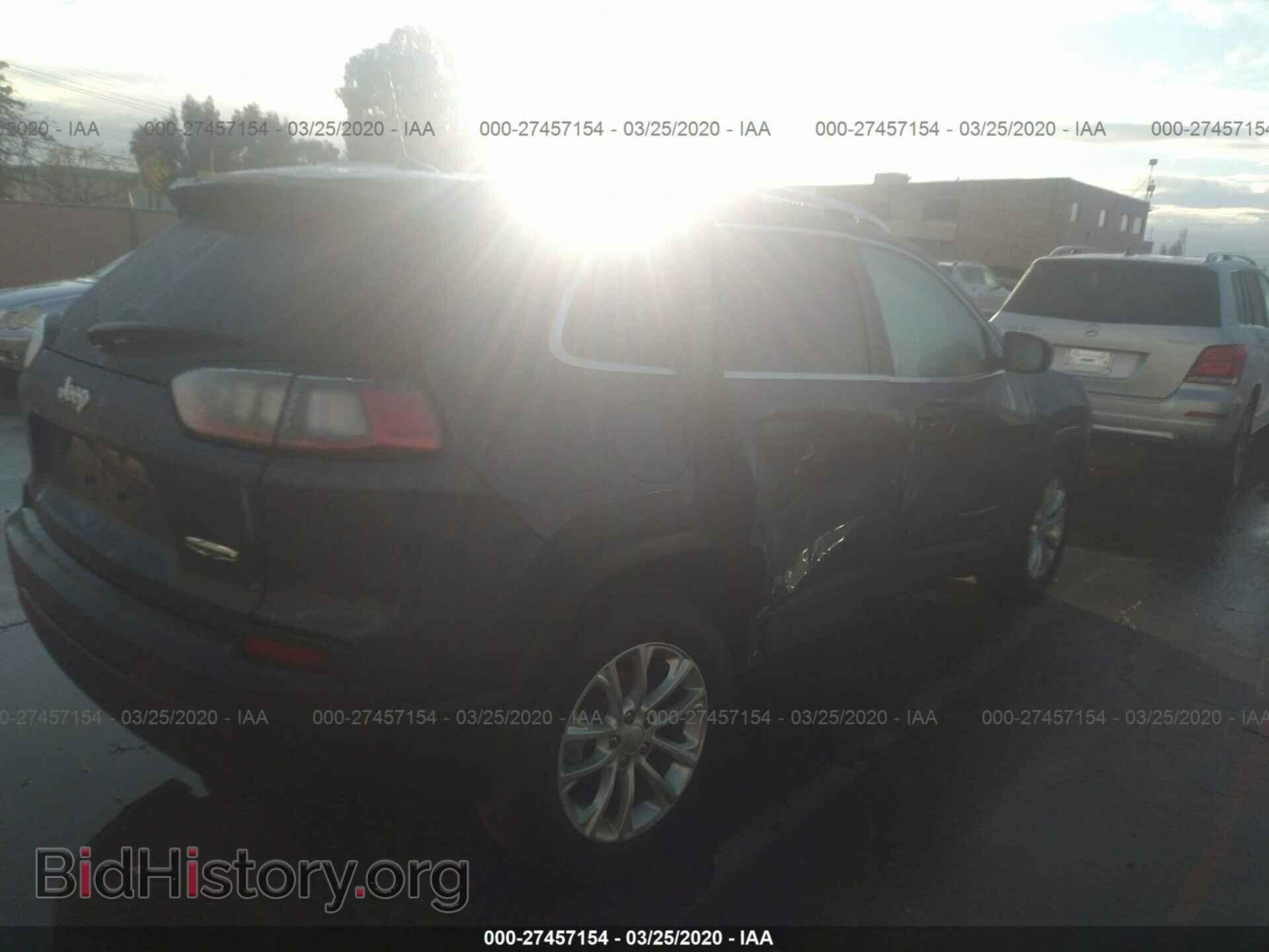 2019 JEEP CHEROKEE - VIN: 1C4PJLCB5KD475004 - Фото 4