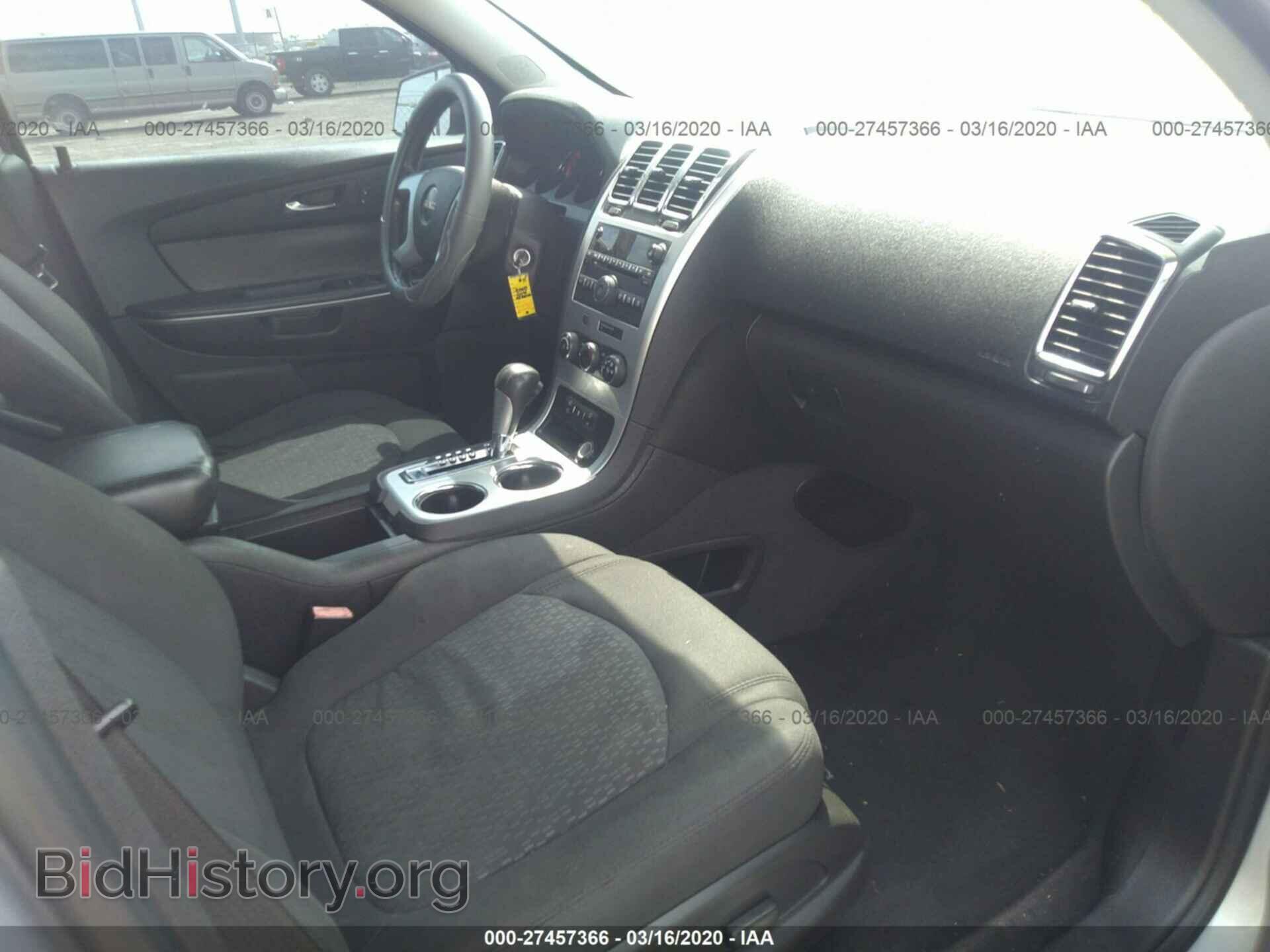 2010 GMC ACADIA - VIN: 1GKLRLED3AJ116227 - Фото 5
