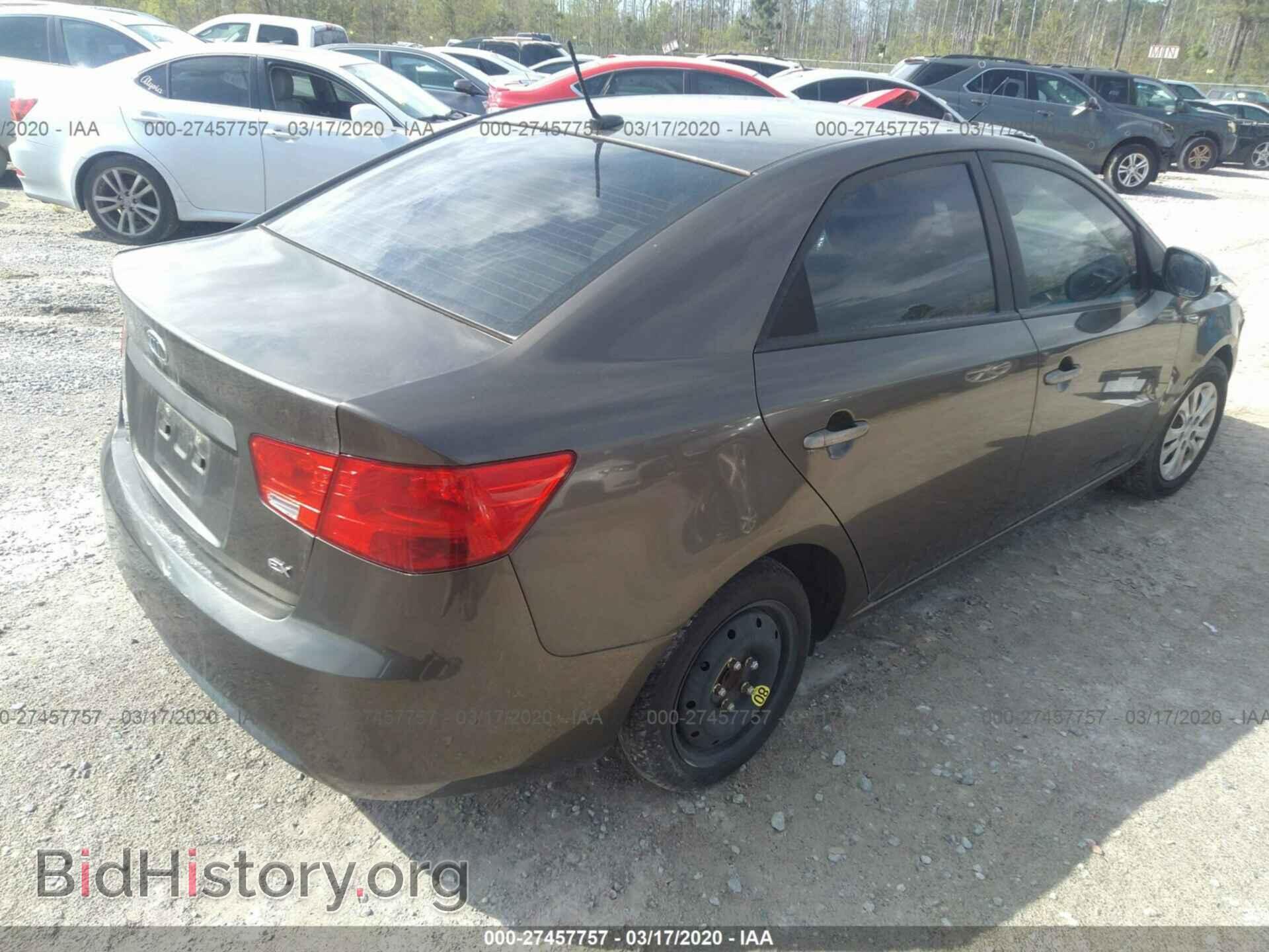 2010 KIA FORTE - VIN: KNAFU4A29A5836932 - Фото 4