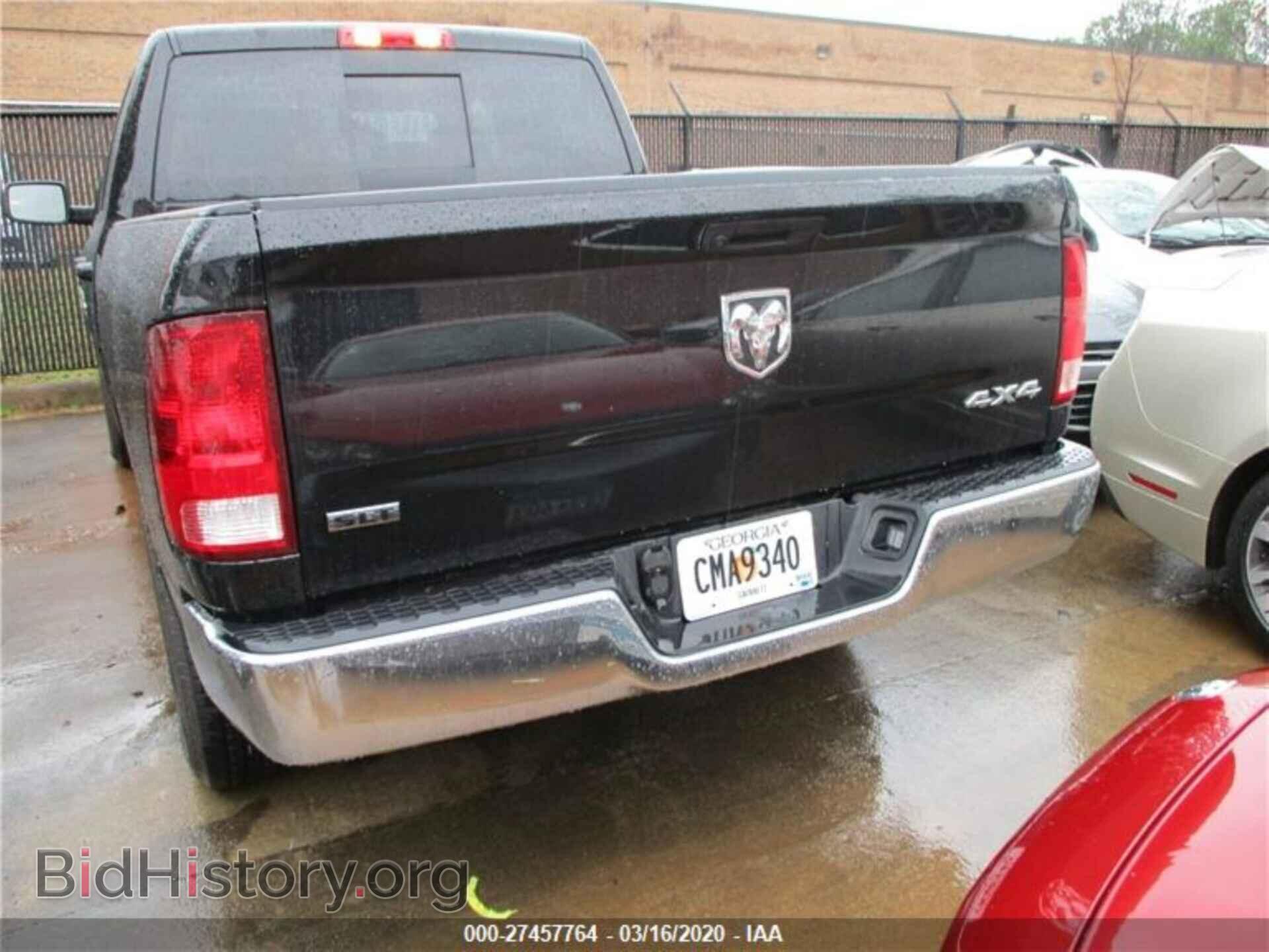 Фотография 3C6RR7LT5KG695979 - RAM 1500 CLASSIC 2019