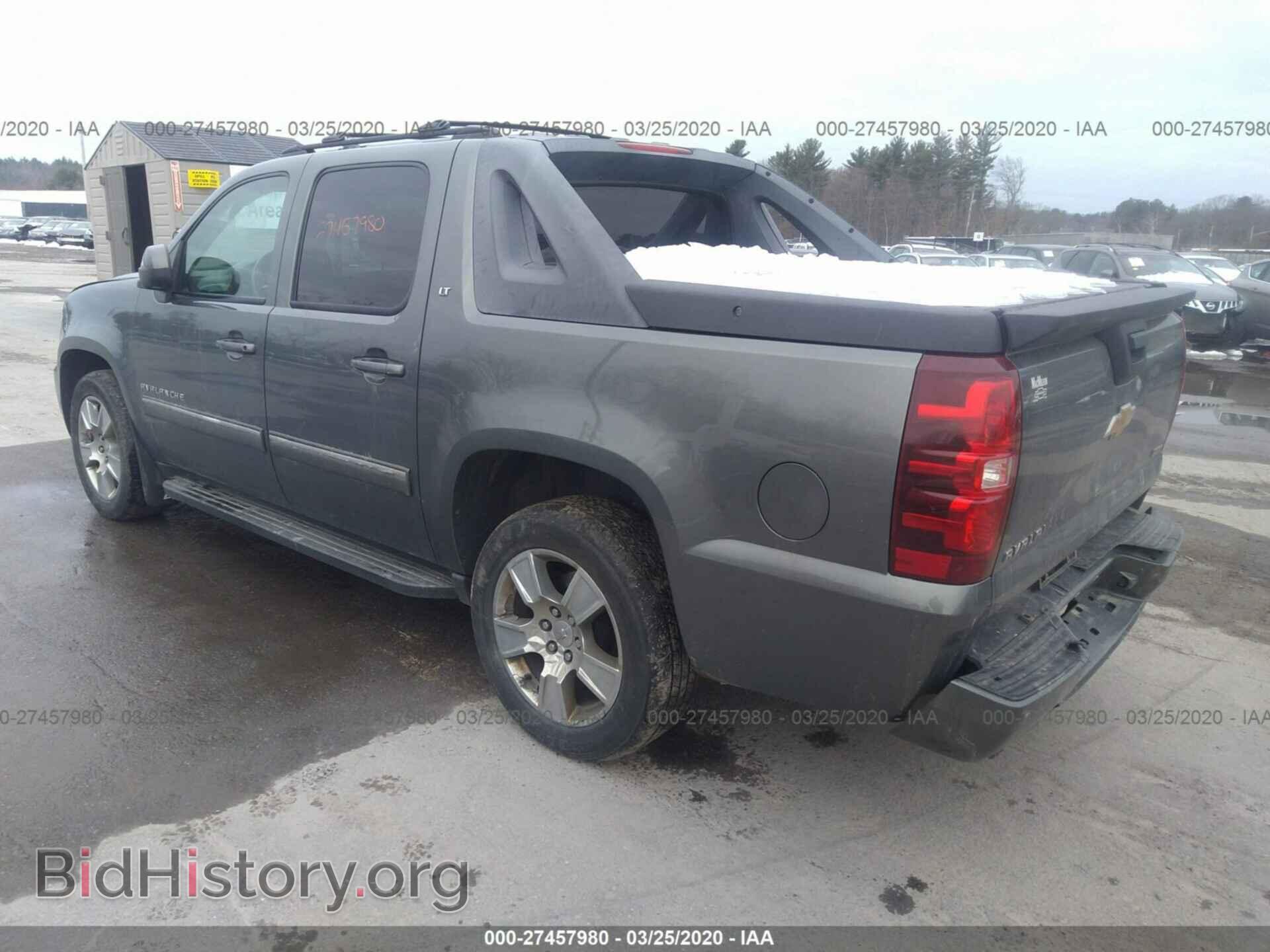 2011 CHEVROLET AVALANCHE - VIN: 3GNTKFE32BG111832 - Фото 3