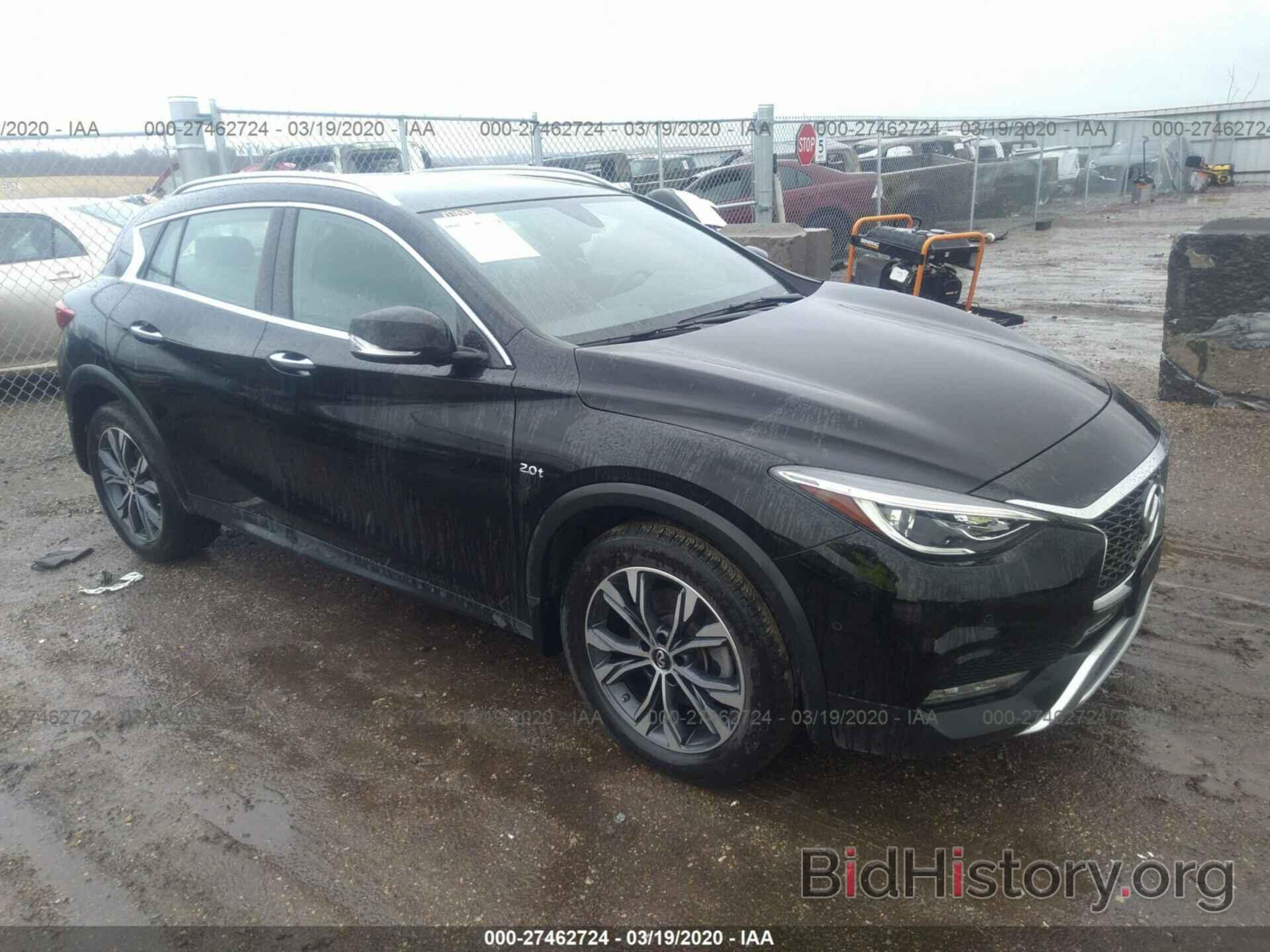 Photo SJKCH5CR6JA047071 - INFINITI QX30 2018