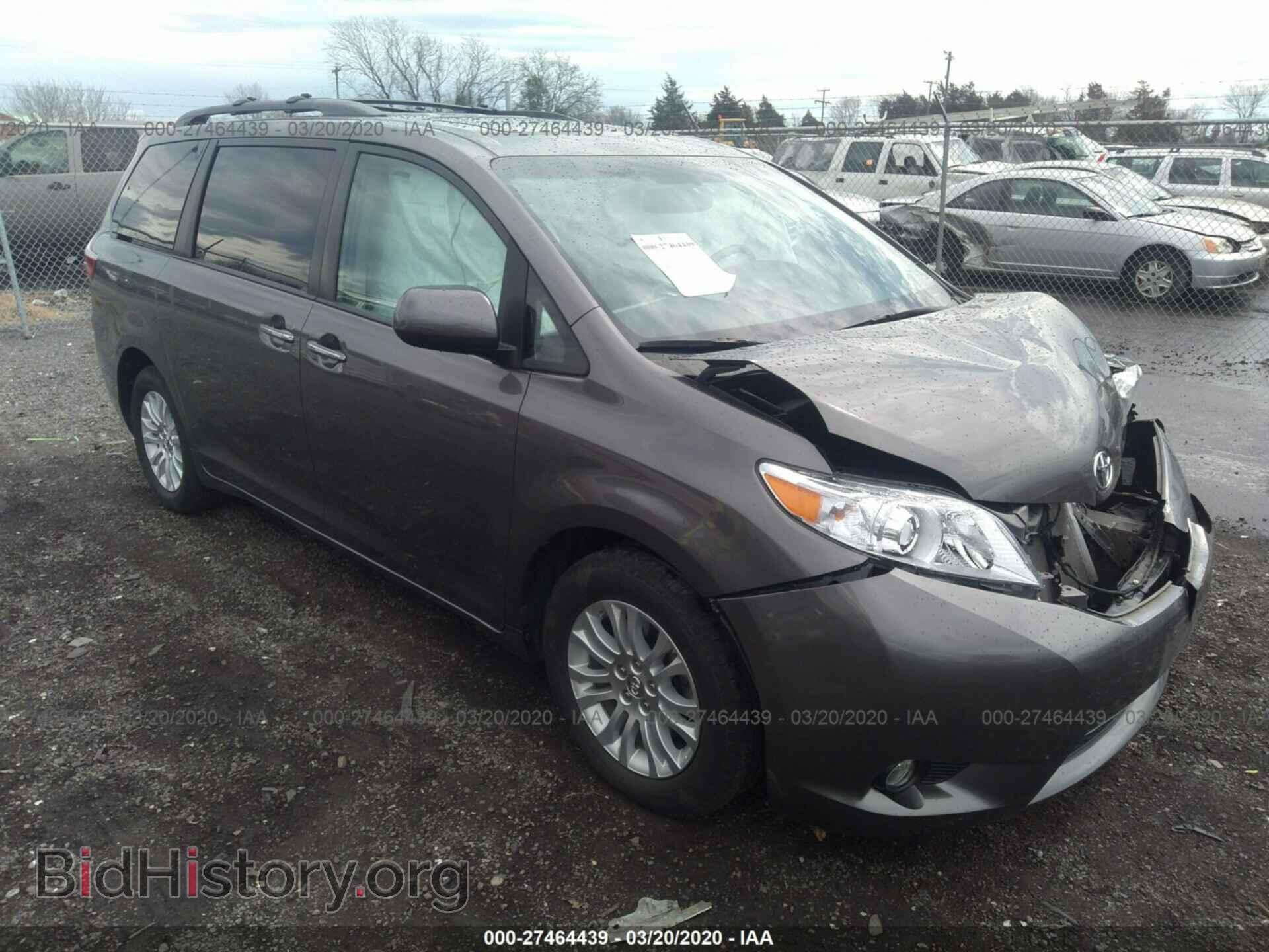Photo 5TDYZ3DC5HS808075 - TOYOTA SIENNA 2017