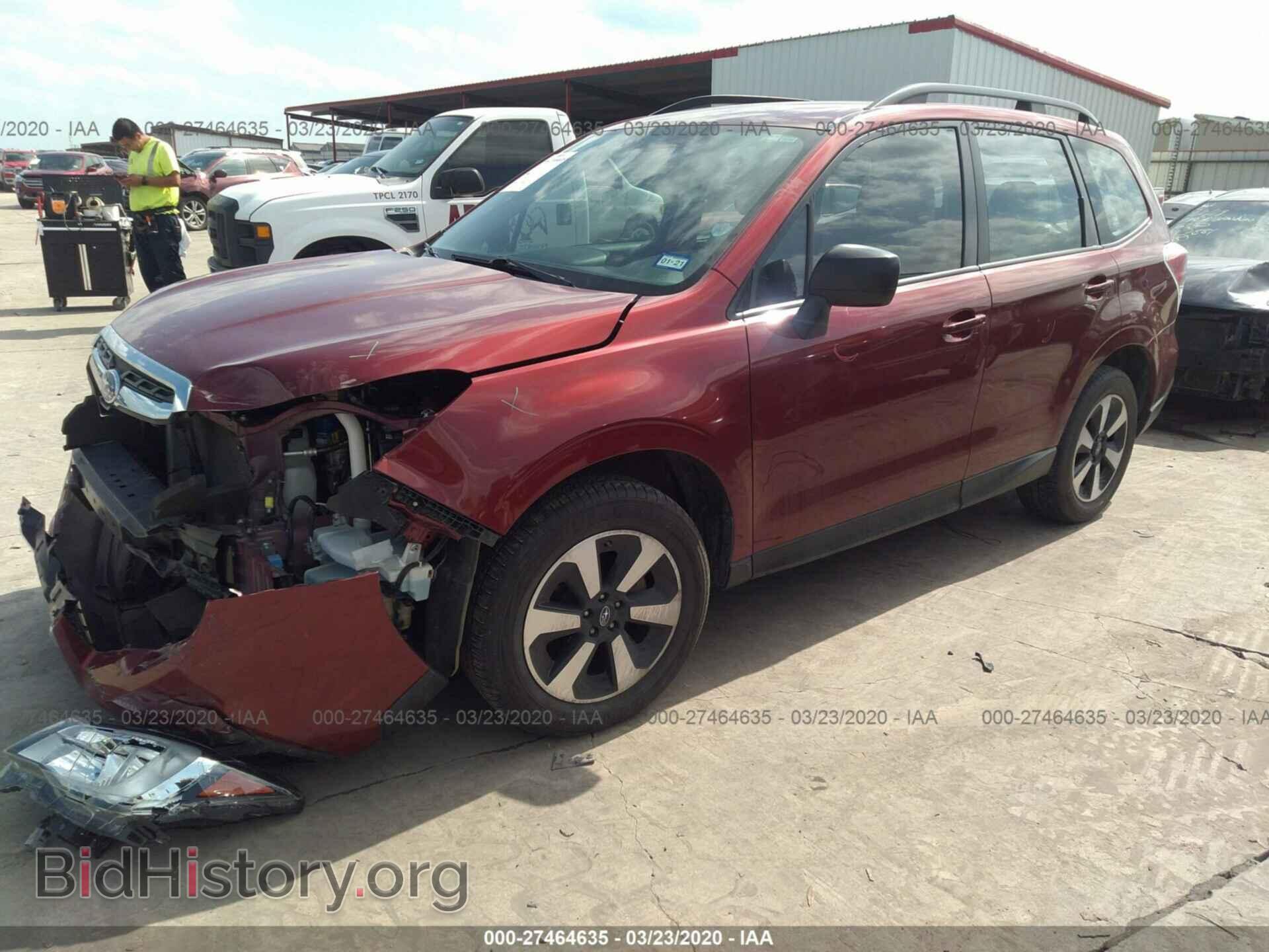 2017 SUBARU FORESTER - VIN: JF2SJABC2HH585553 - Фото 2