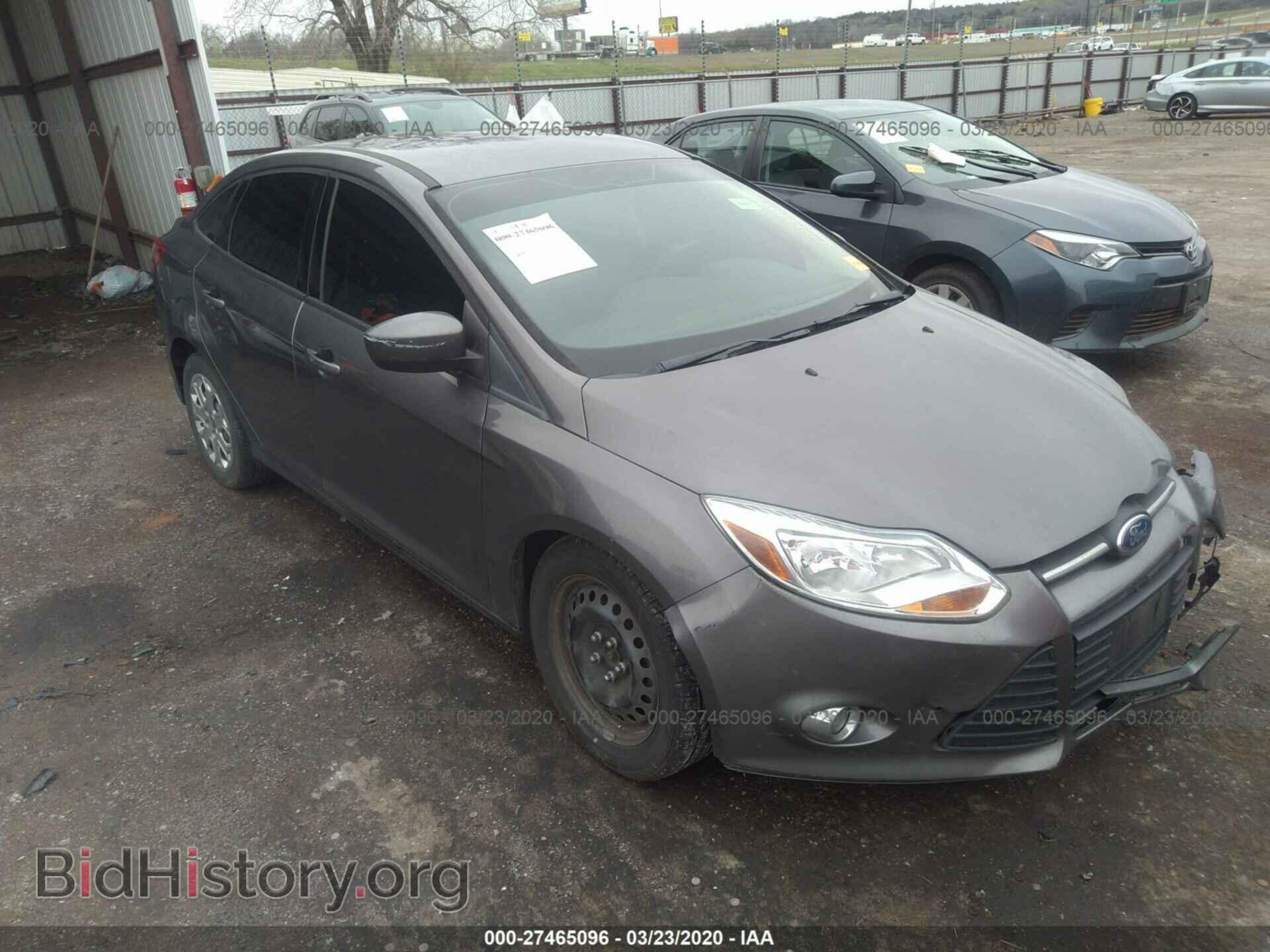 Photo 1FAHP3F2XCL207562 - FORD FOCUS 2012
