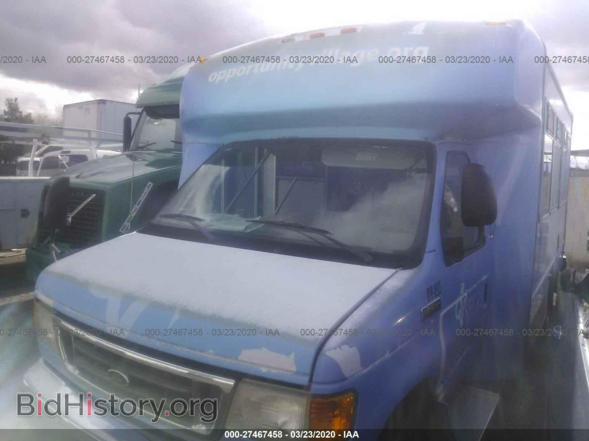 2006 FORD ECONOLINE - VIN: 1FDXE45S96DA02487 - Фото 2