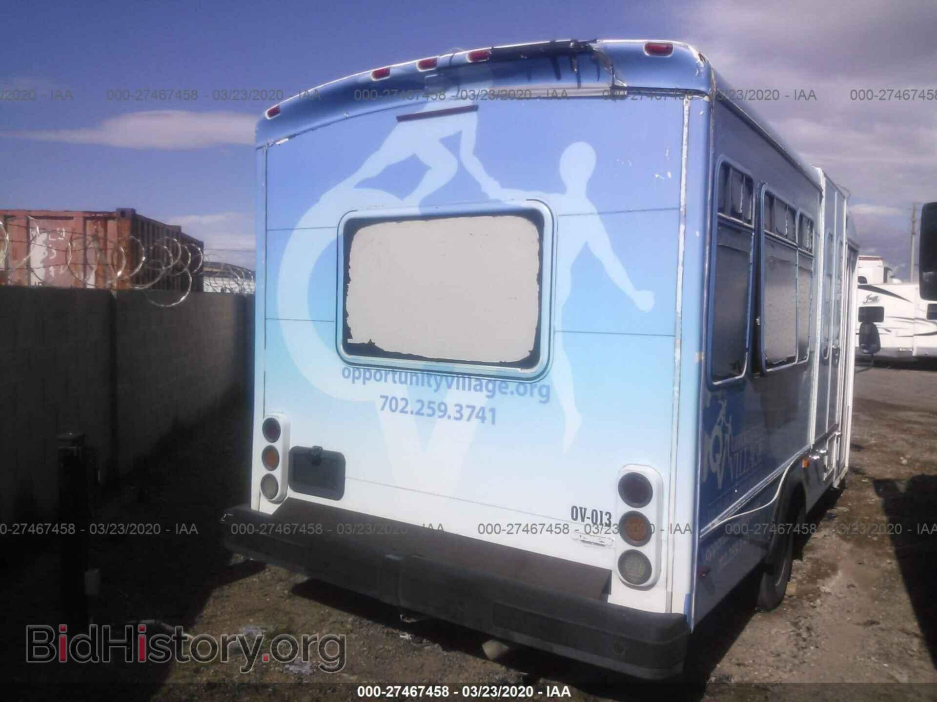 2006 FORD ECONOLINE - VIN: 1FDXE45S96DA02487 - Фото 4