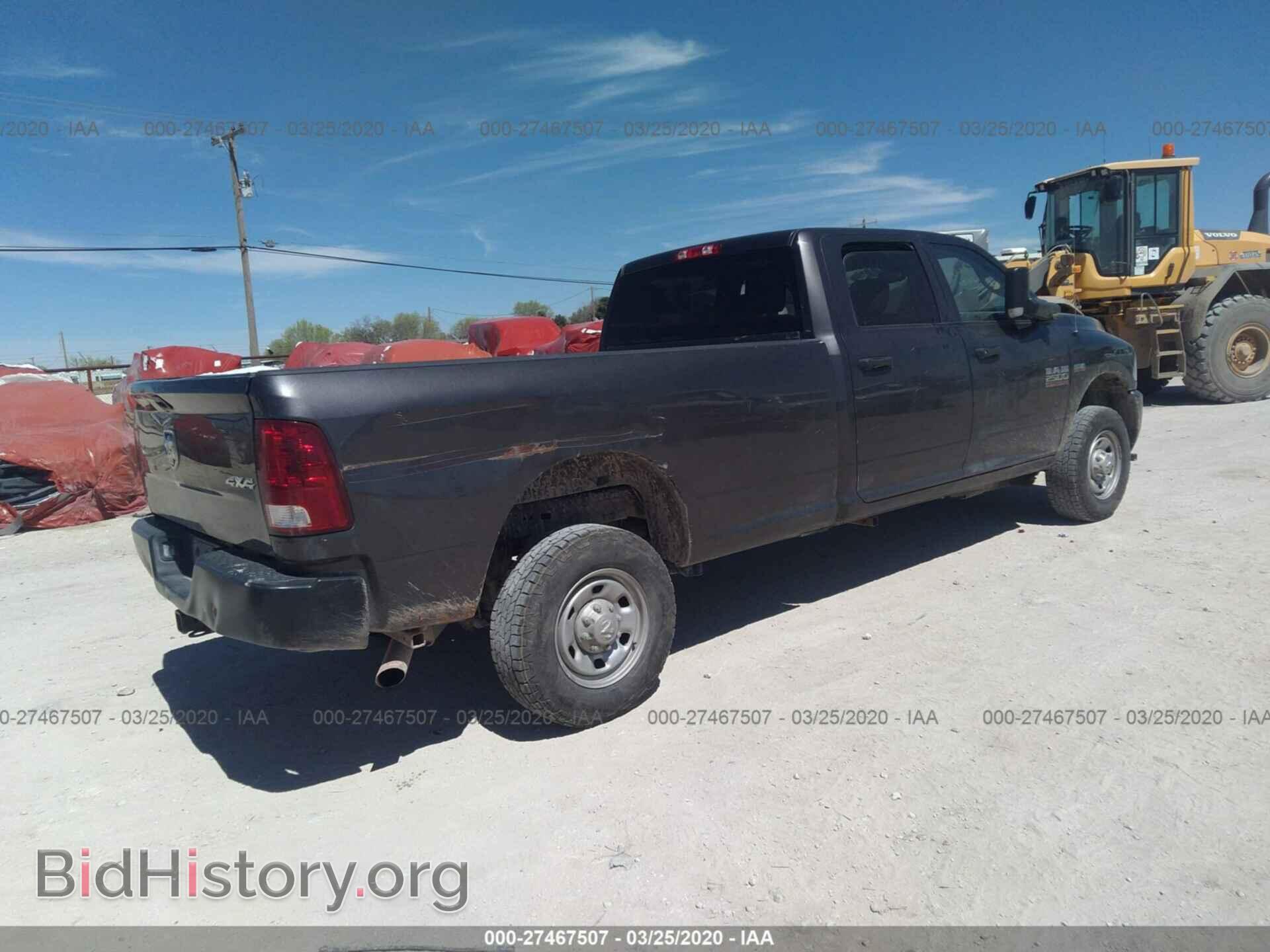 2018 RAM 2500 - VIN: 3C6UR5HJ7JG216997 - Фото 4