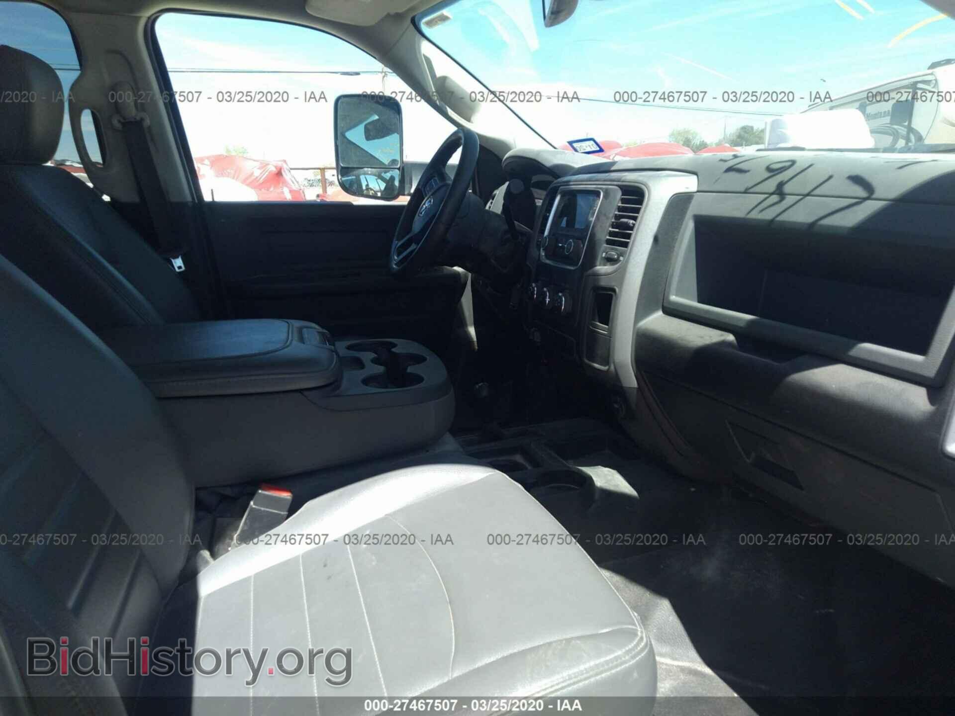 2018 RAM 2500 - VIN: 3C6UR5HJ7JG216997 - Фото 5
