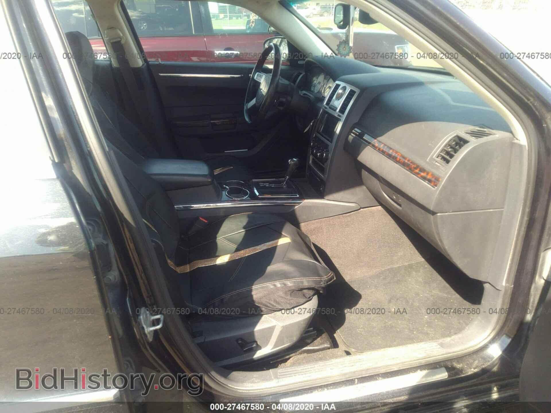 2009 CHRYSLER 300C - VIN: 2C3KA63T99H633964 - Фото 5