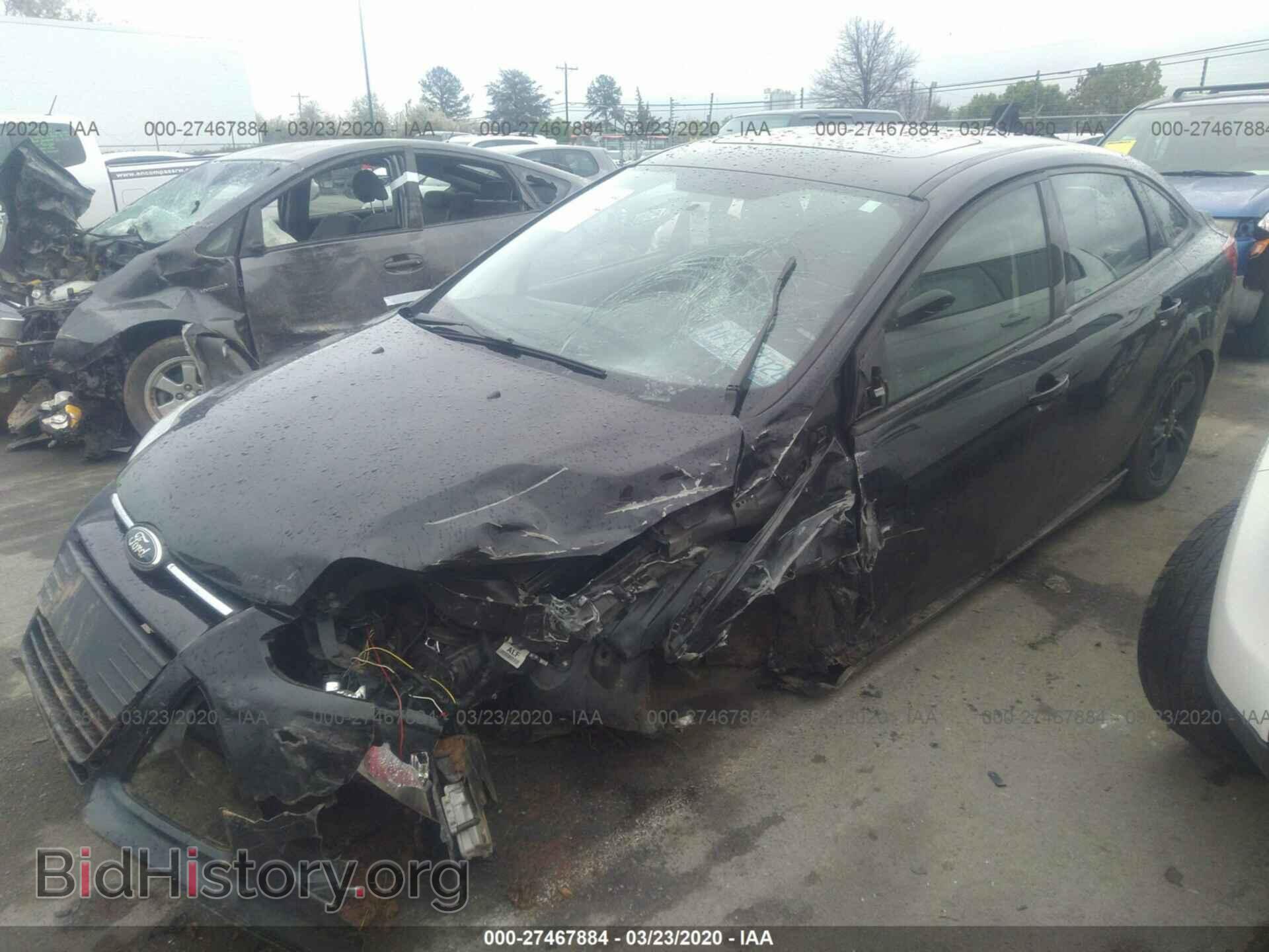 2013 Ford Focus - VIN: 1FADP3F22DL211721 - Photo 2