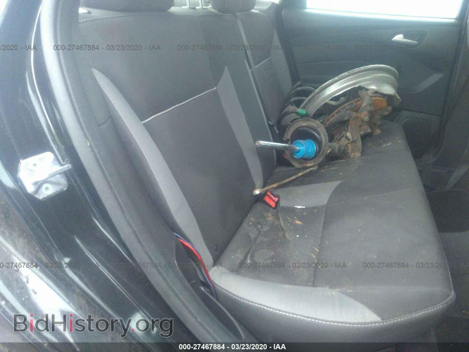2013 Ford Focus - VIN: 1FADP3F22DL211721 - Photo 8
