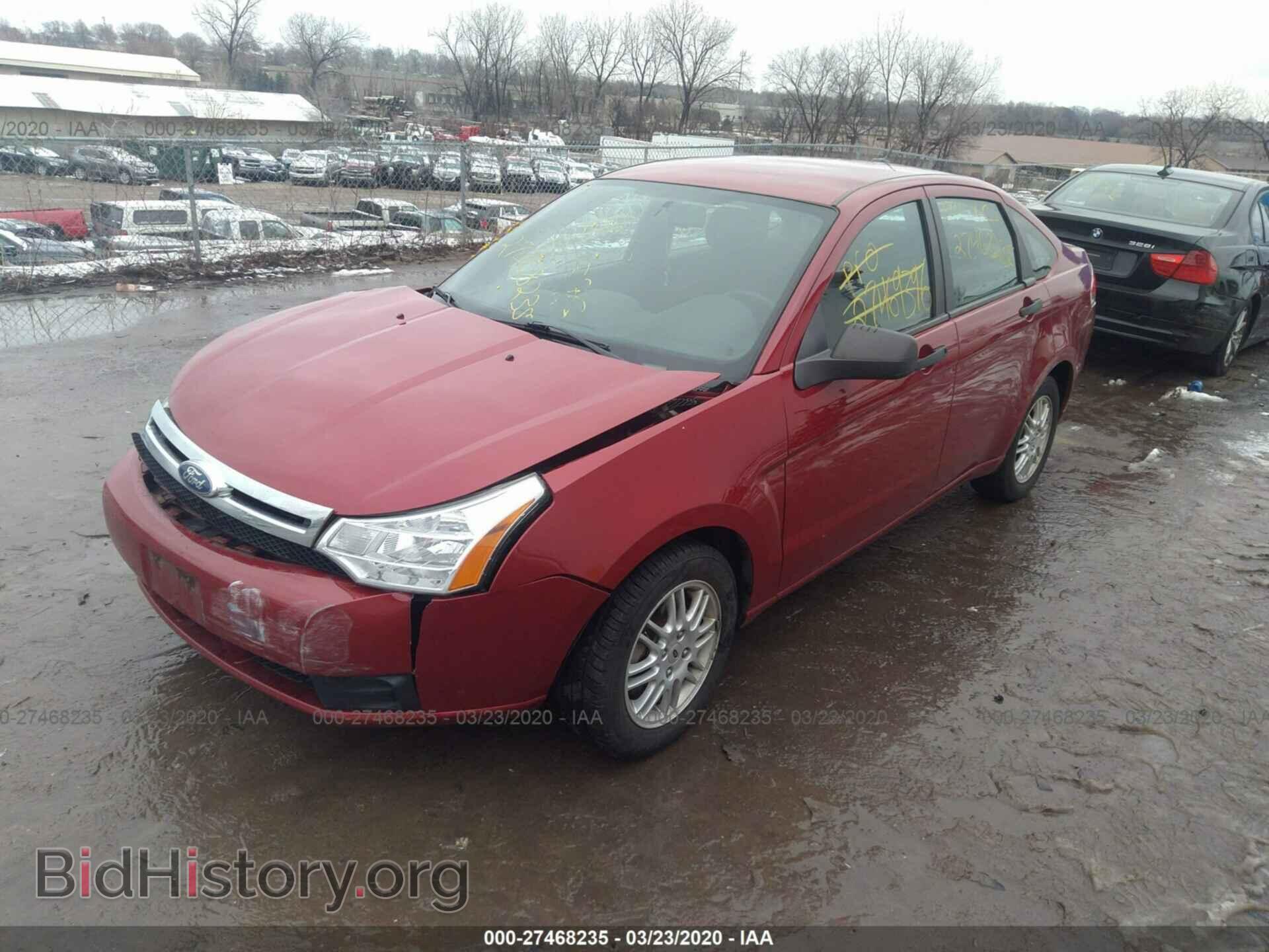 2011 FORD FOCUS - VIN: 1FAHP3FN6BW190332 - Фото 2
