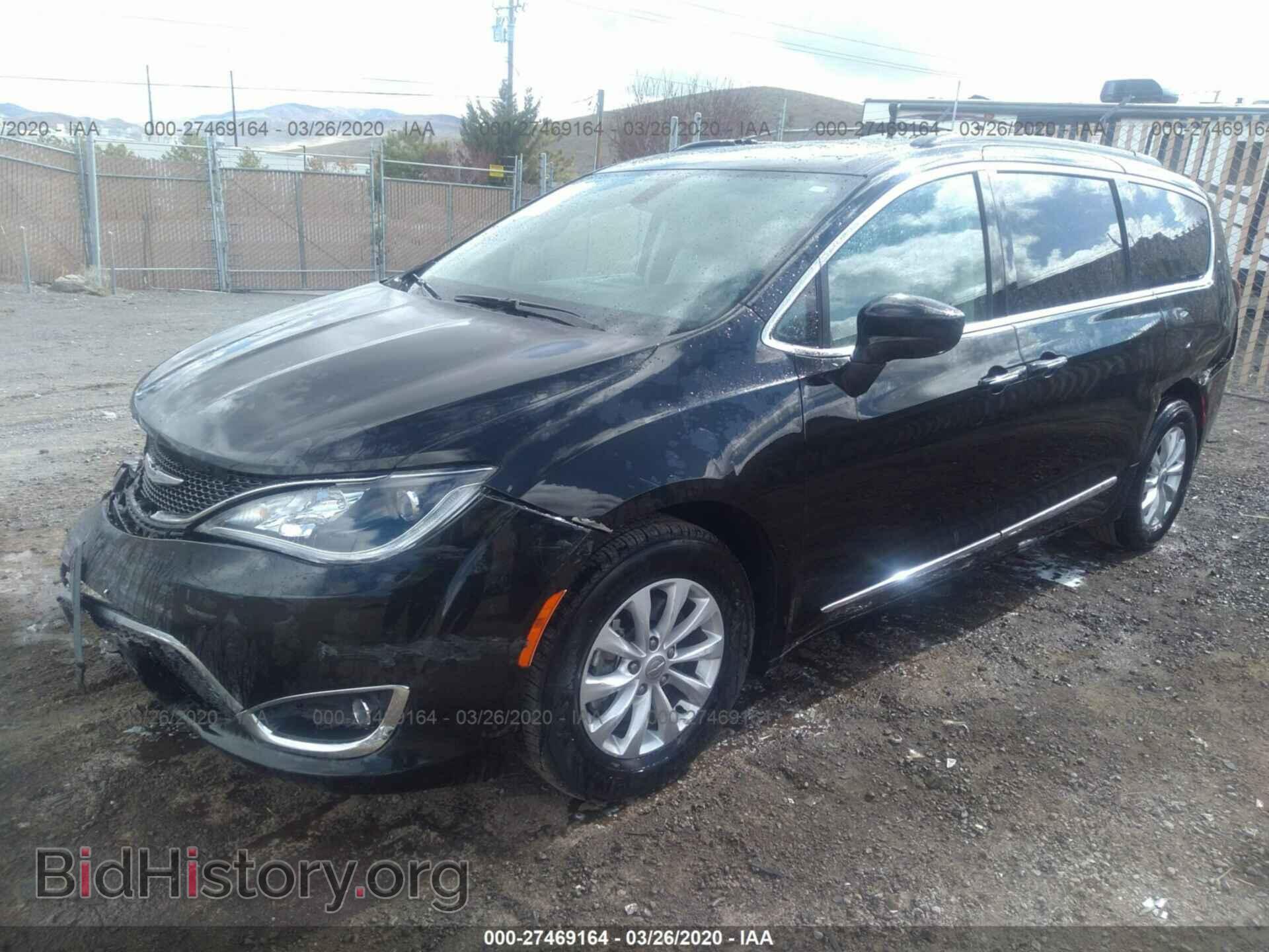 2017 CHRYSLER PACIFICA - VIN: 2C4RC1BGXHR677735 - Фото 2