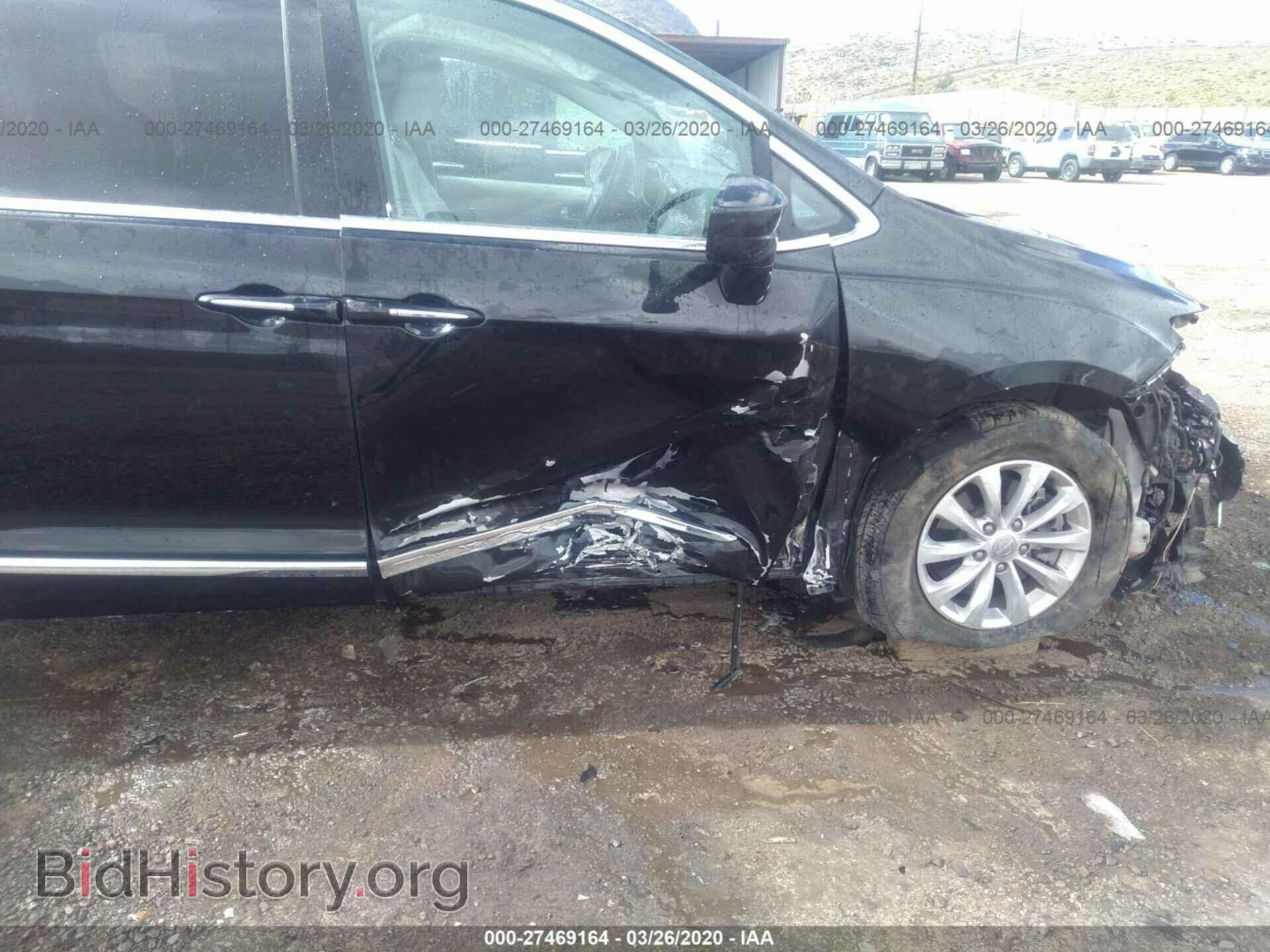 2017 CHRYSLER PACIFICA - VIN: 2C4RC1BGXHR677735 - Фото 6